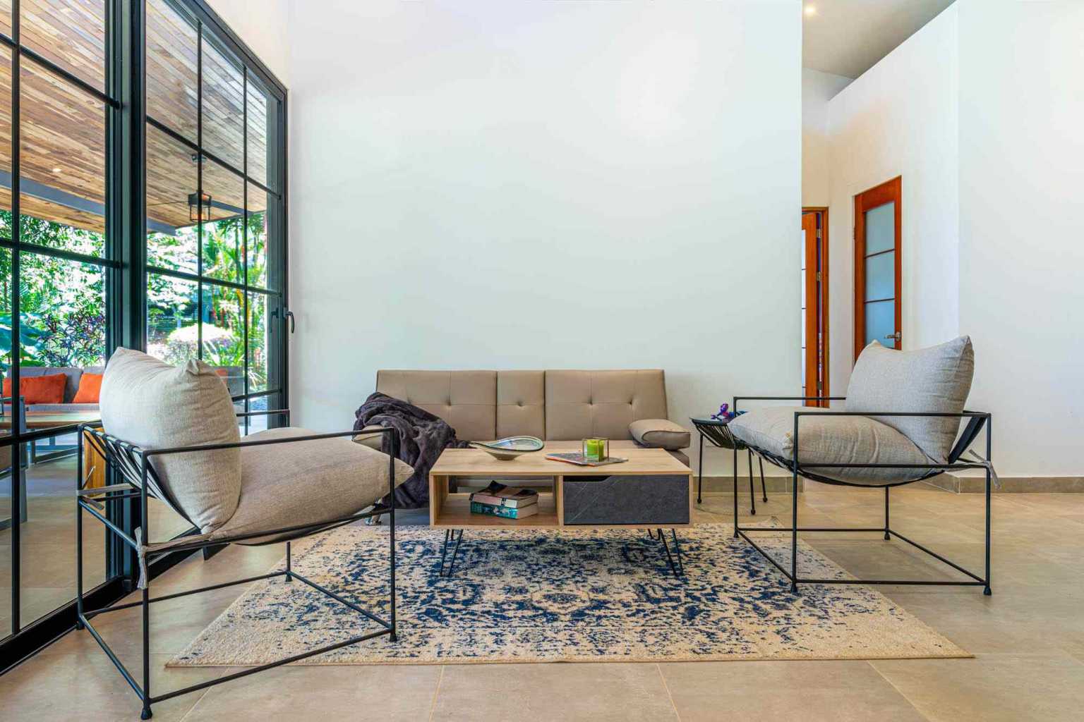 41105 (30) Estate Property in Prime Escaleras Area with Multi-Use Options, Perfect for Residential or Small Hotel in Escalares above Dominicalito Costa Rica
