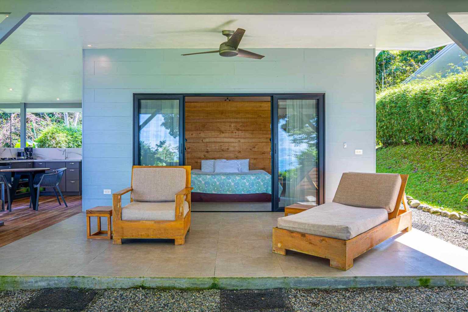 41105 (45) Estate Property in Prime Escaleras Area with Multi-Use Options, Perfect for Residential or Small Hotel in Escalares above Dominicalito Costa Rica