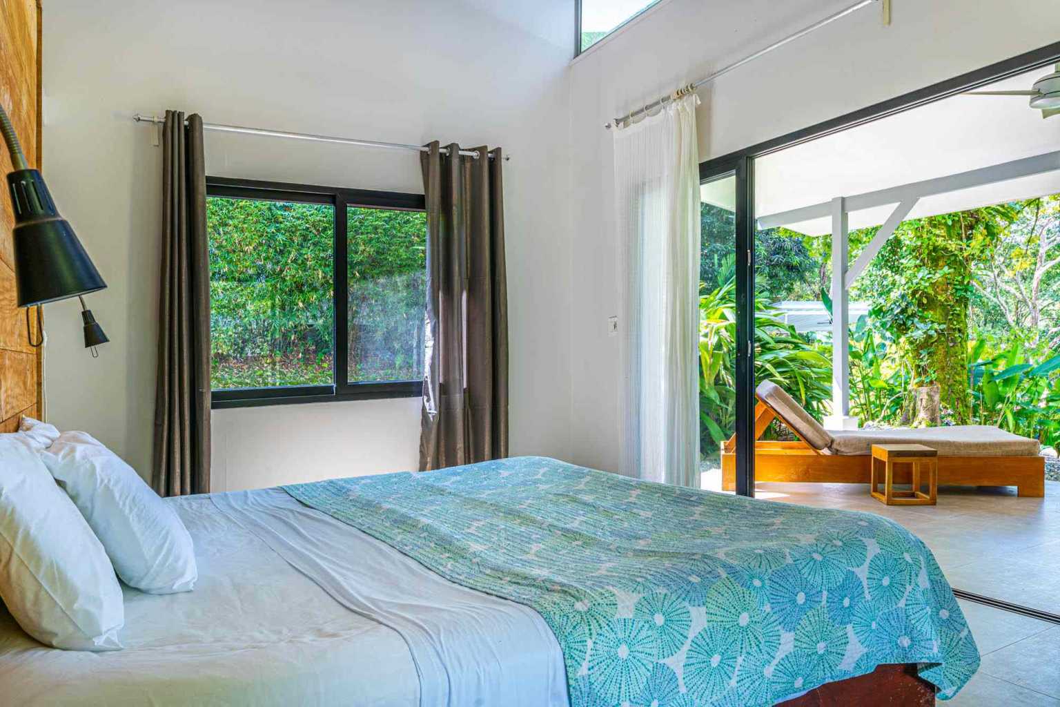 41105 (50) Estate Property in Prime Escaleras Area with Multi-Use Options, Perfect for Residential or Small Hotel in Escalares above Dominicalito Costa Rica