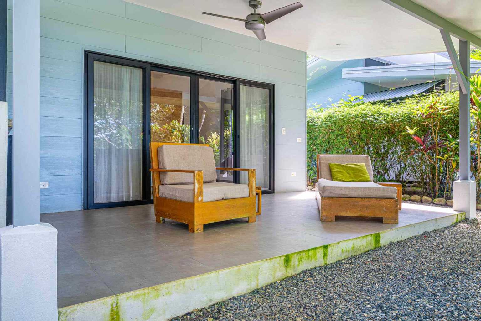 41105 (54) Estate Property in Prime Escaleras Area with Multi-Use Options, Perfect for Residential or Small Hotel in Escalares above Dominicalito Costa Rica