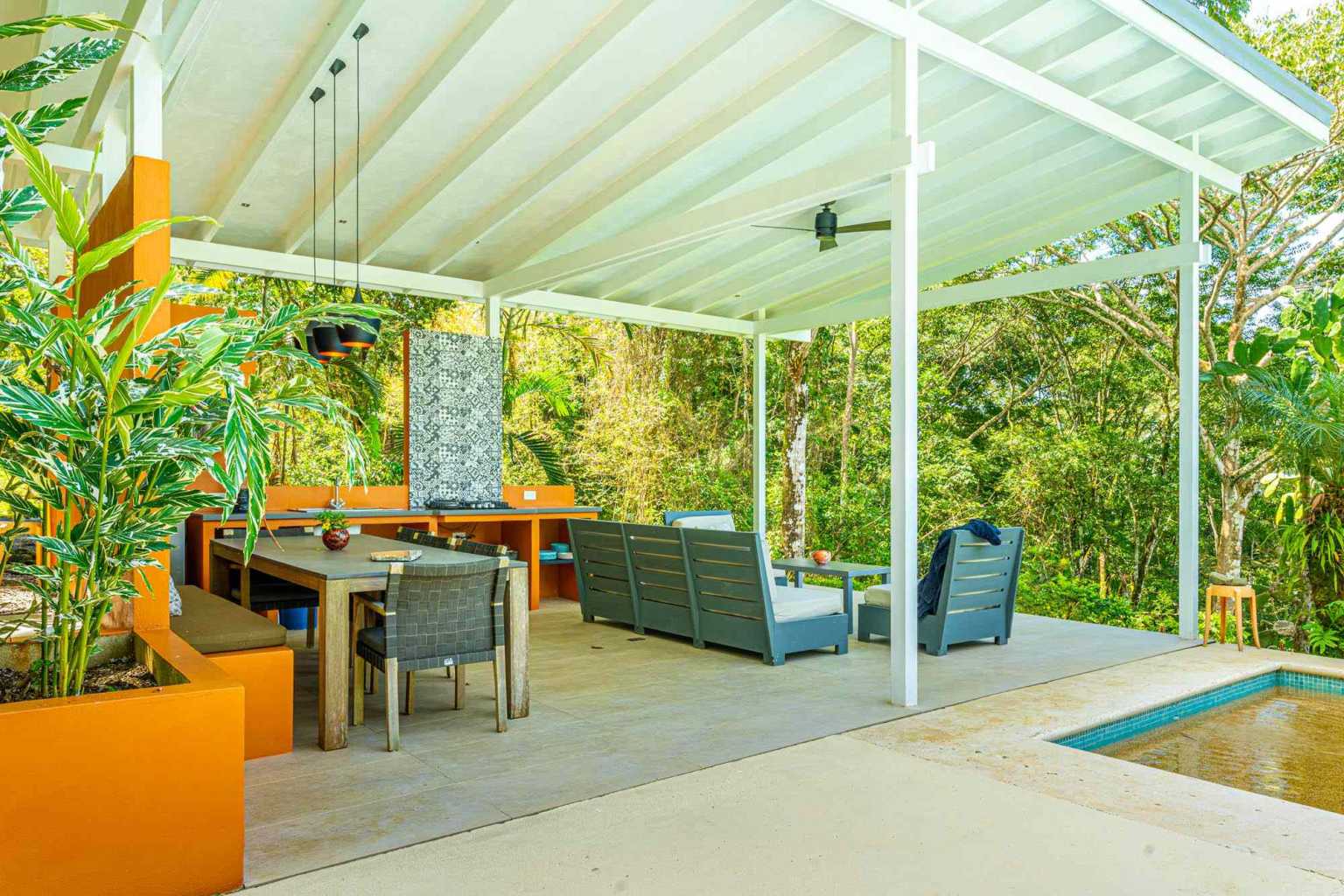 41105 (59) Estate Property in Prime Escaleras Area with Multi-Use Options, Perfect for Residential or Small Hotel in Escalares above Dominicalito Costa Rica