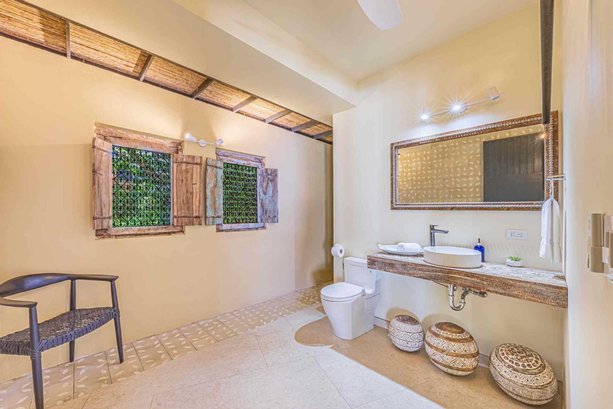 41332 (97) Tropical 5-Bedroom Sanctuary of Ultra-Luxury & Sustainability in Costa Verde Estates above Dominical Costa Rica