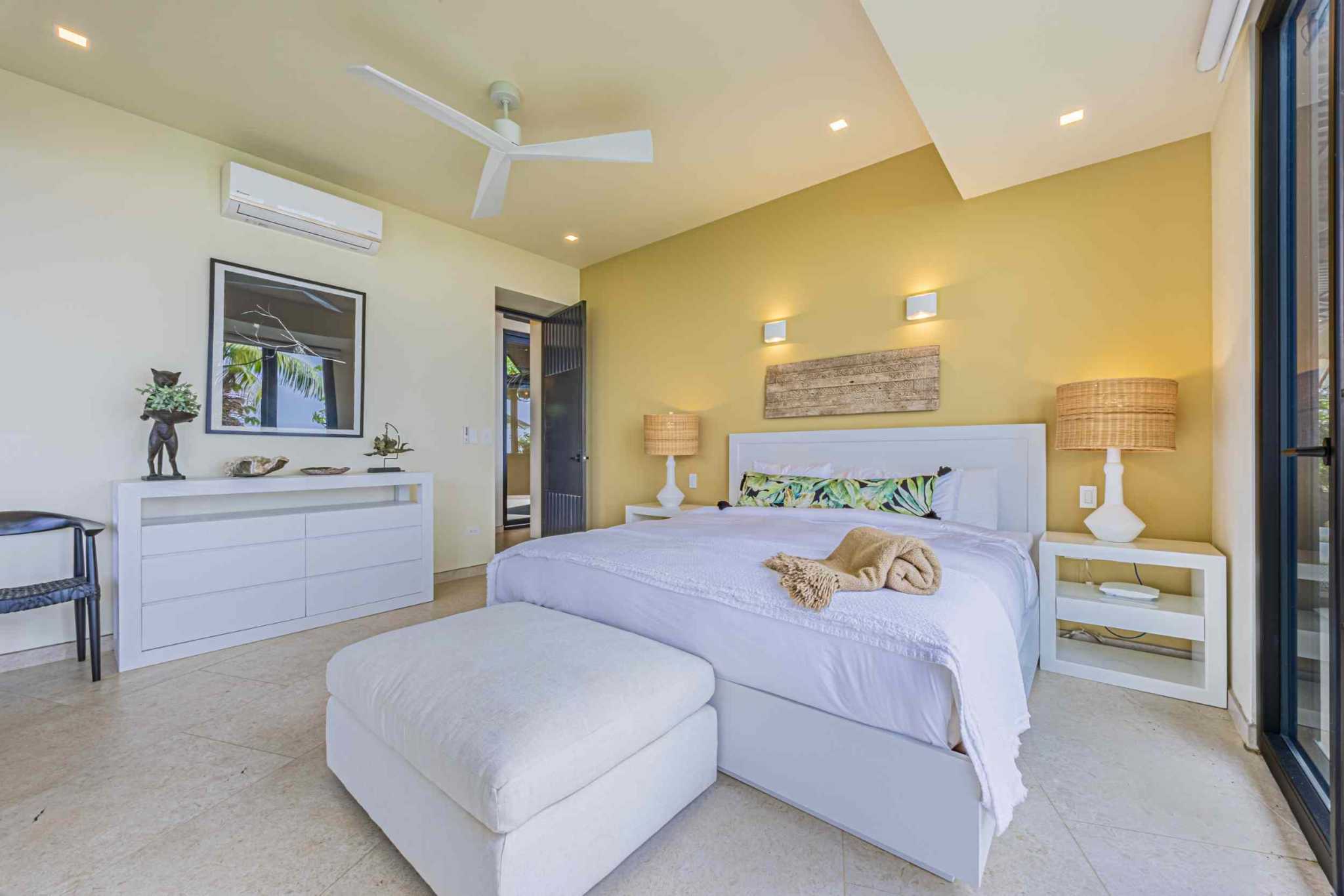 41332 (125) Tropical 5-Bedroom Sanctuary of Ultra-Luxury & Sustainability in Costa Verde Estates above Dominical Costa Rica