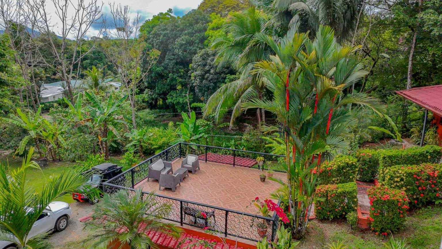 42517 (37) Beautiful Half-Acre Property in the Heart of Ojochal with Mountain Views, Traditional Homes, Pool, Lush Mature Gardens Priced to Sell in Ojochal Costa Rica