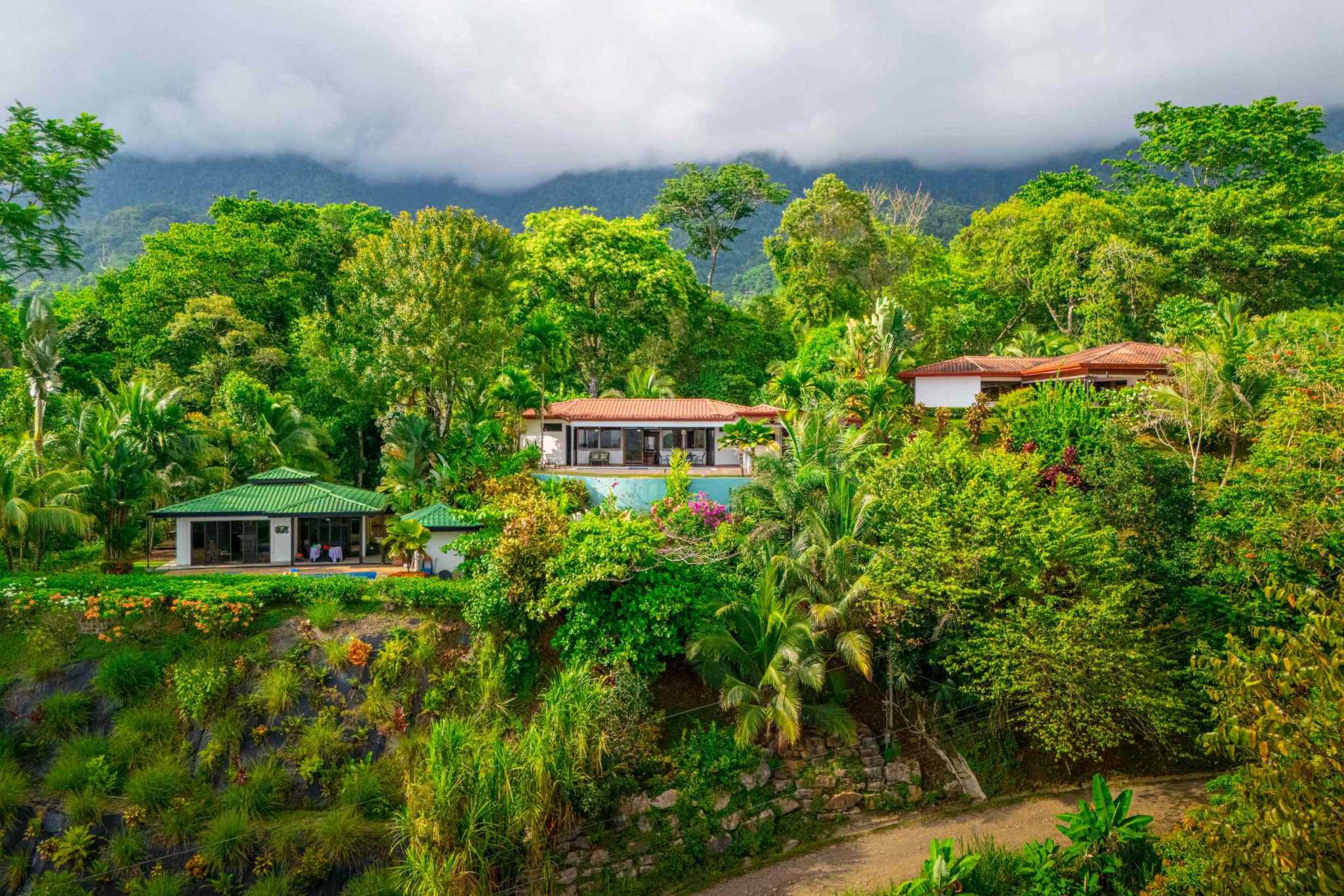 42704 (2) Home with 3-Bedrooms, Pool & Expansive Ocean Views in Central Ojochal Costa Rica