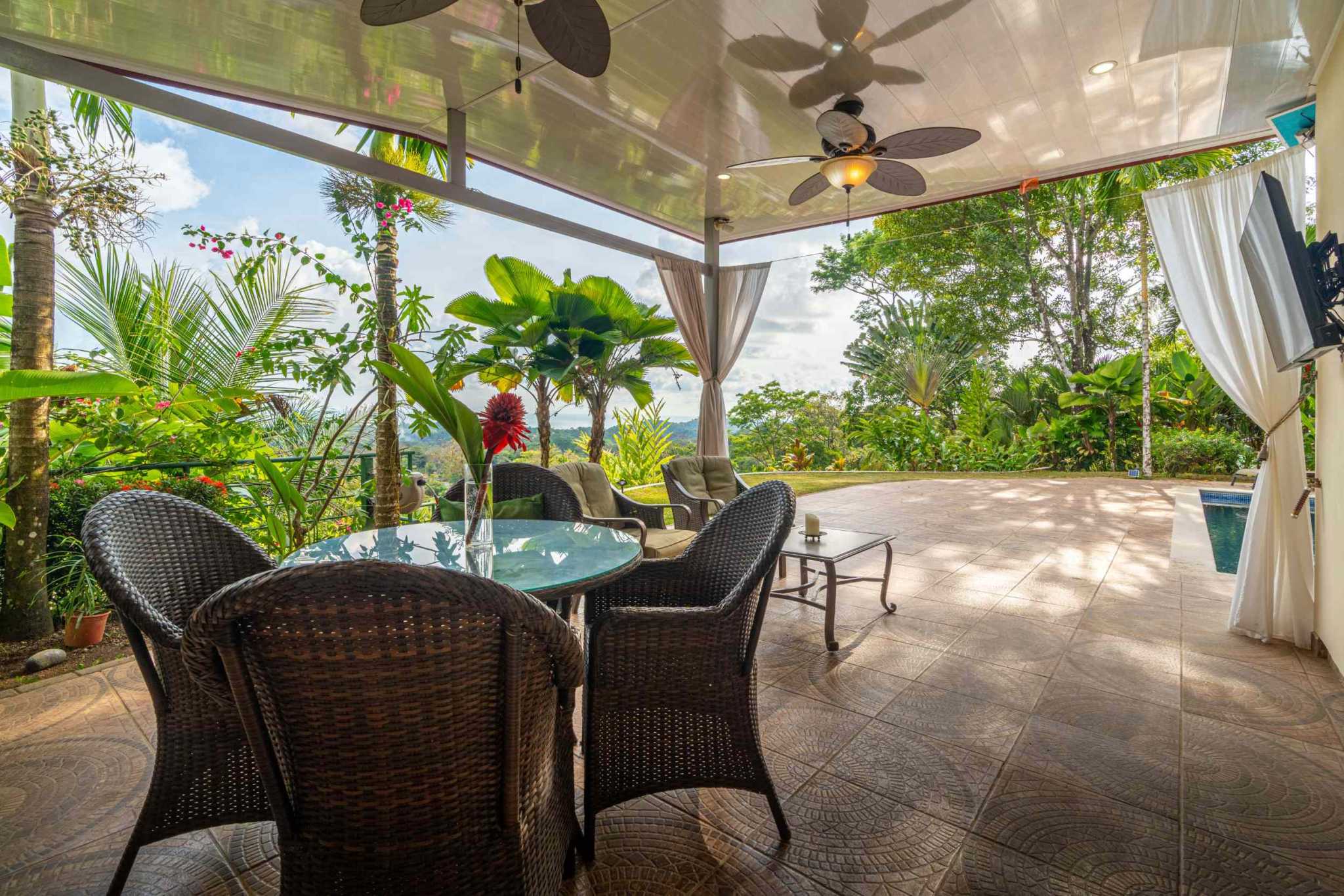 42704 (17) Home with 3-Bedrooms, Pool & Expansive Ocean Views in Central Ojochal Costa Rica