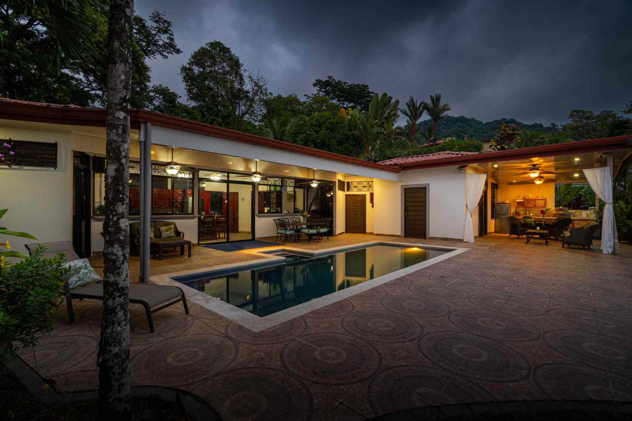 42704 (66) Home with 3-Bedrooms, Pool & Expansive Ocean Views in Central Ojochal Costa Rica