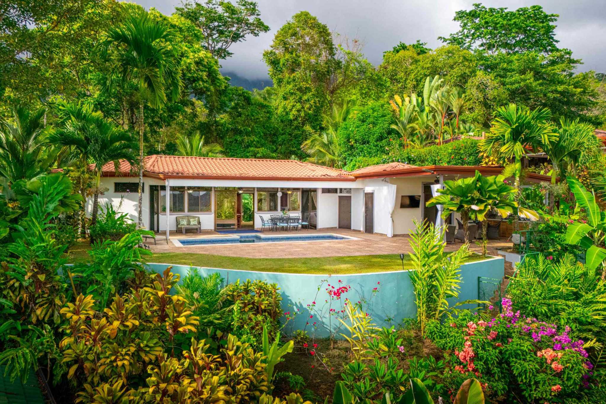 42704 (80) Home with 3-Bedrooms, Pool & Expansive Ocean Views in Central Ojochal Costa Rica