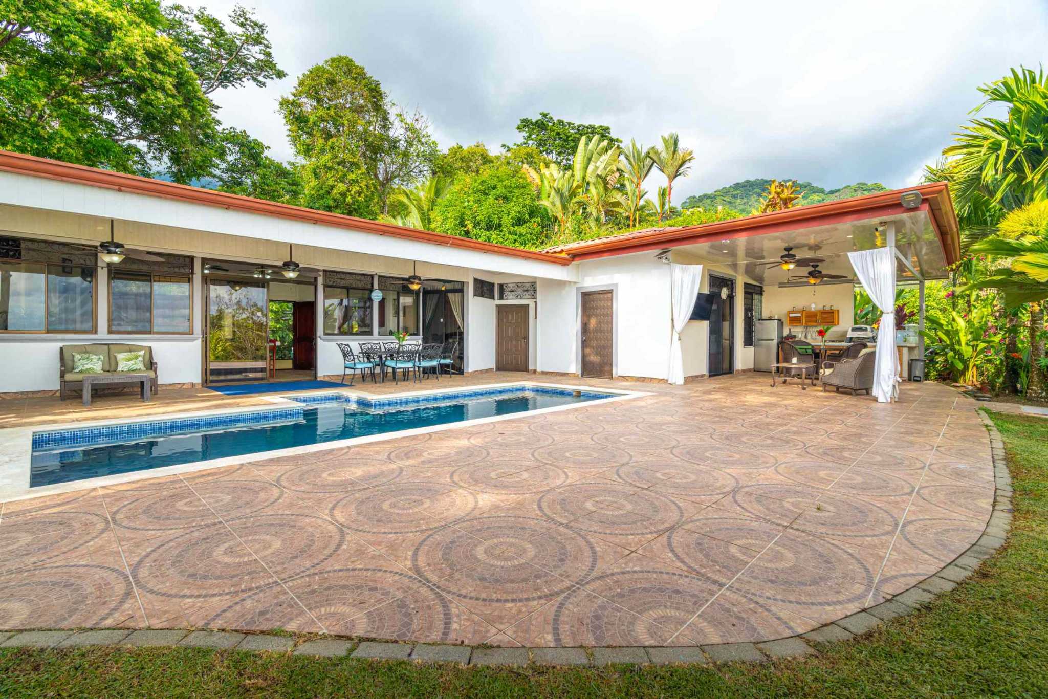 42704 (16) Home with 3-Bedrooms, Pool & Expansive Ocean Views in Central Ojochal Costa Rica