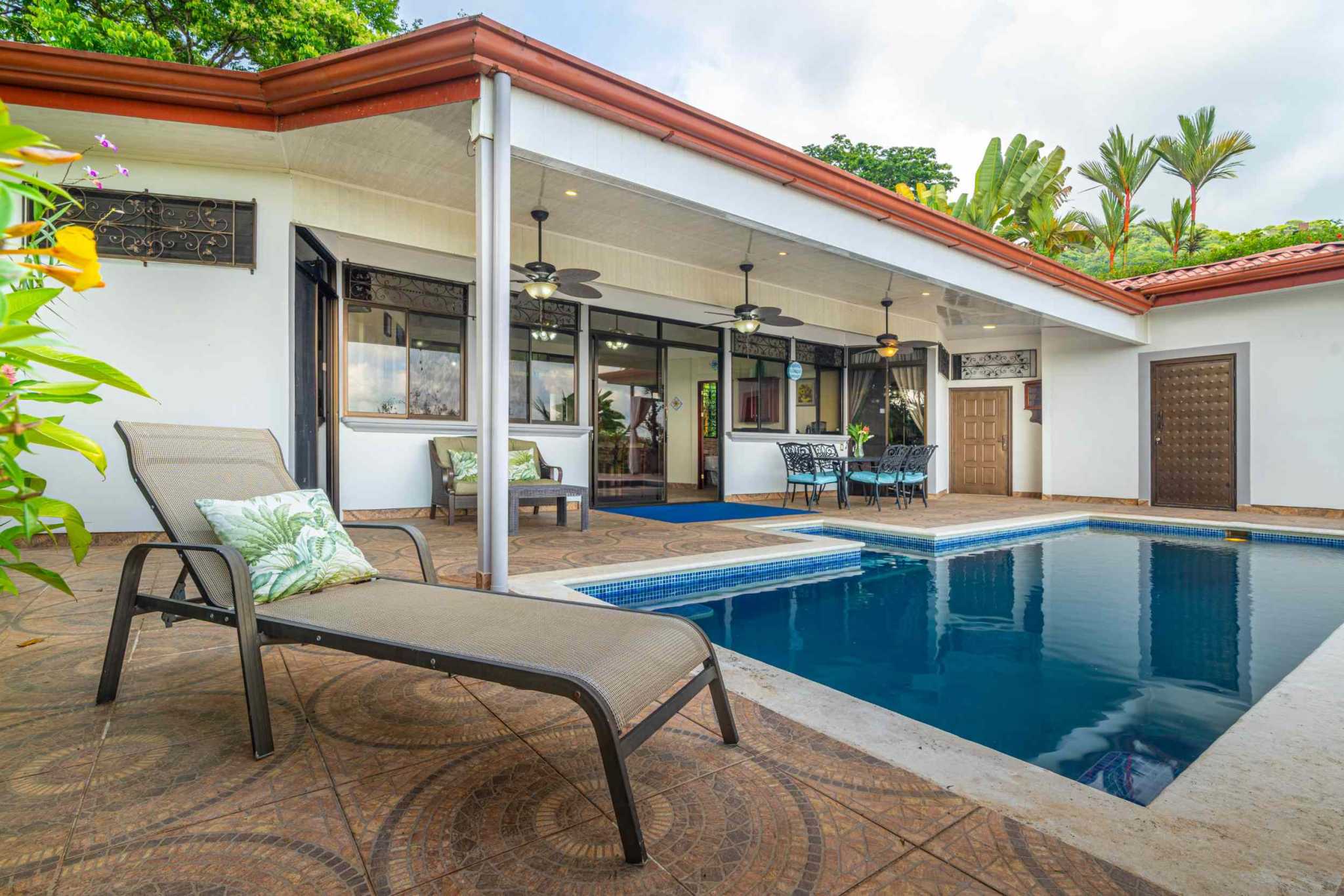 42704 (54) Home with 3-Bedrooms, Pool & Expansive Ocean Views in Central Ojochal Costa Rica