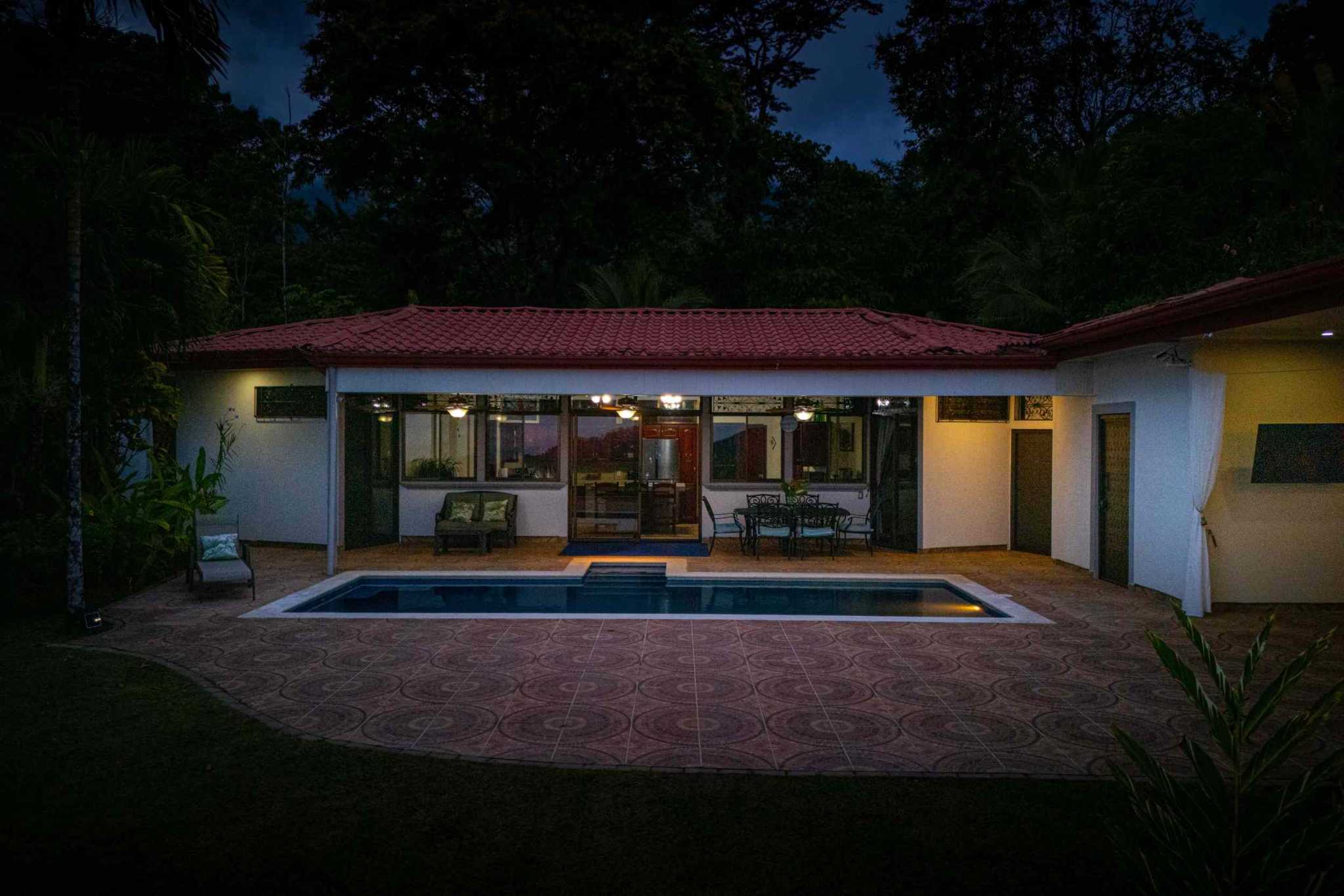 42704 (15) Home with 3-Bedrooms, Pool & Expansive Ocean Views in Central Ojochal Costa Rica