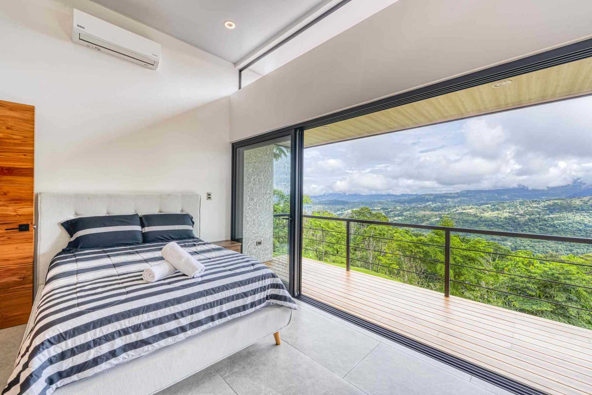 42950 (28) Mountain View 3-Bedroom Home in Escalares above Dominicalito Costa Rica