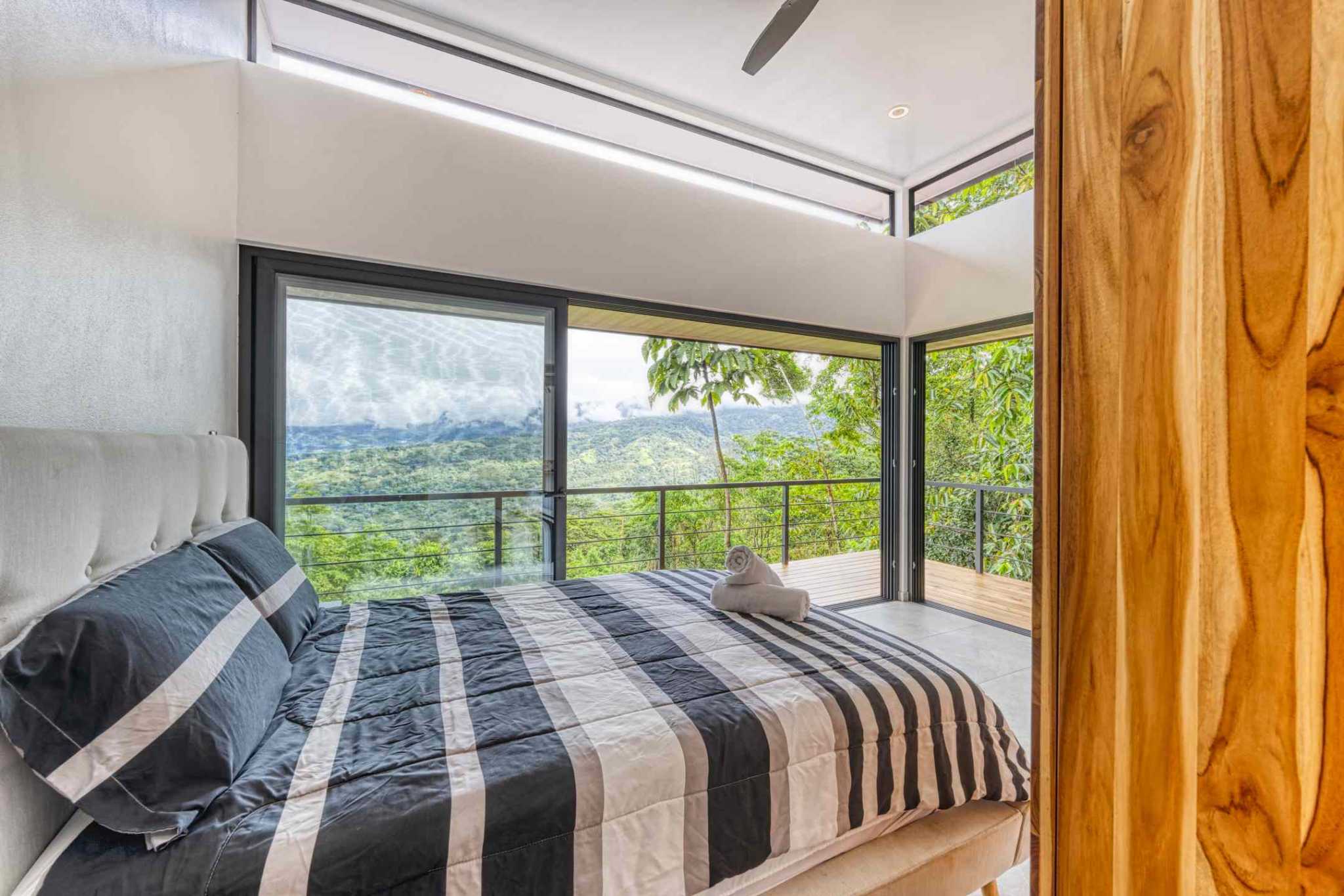 42950 (47) Mountain View 3-Bedroom Home in Escalares above Dominicalito Costa Rica