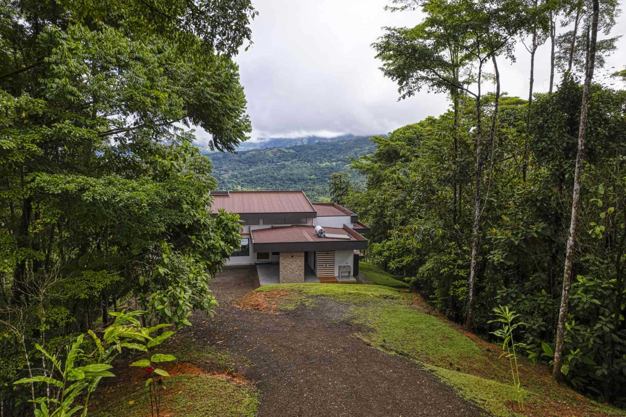 42950 (51) Mountain View 3-Bedroom Home in Escalares above Dominicalito Costa Rica