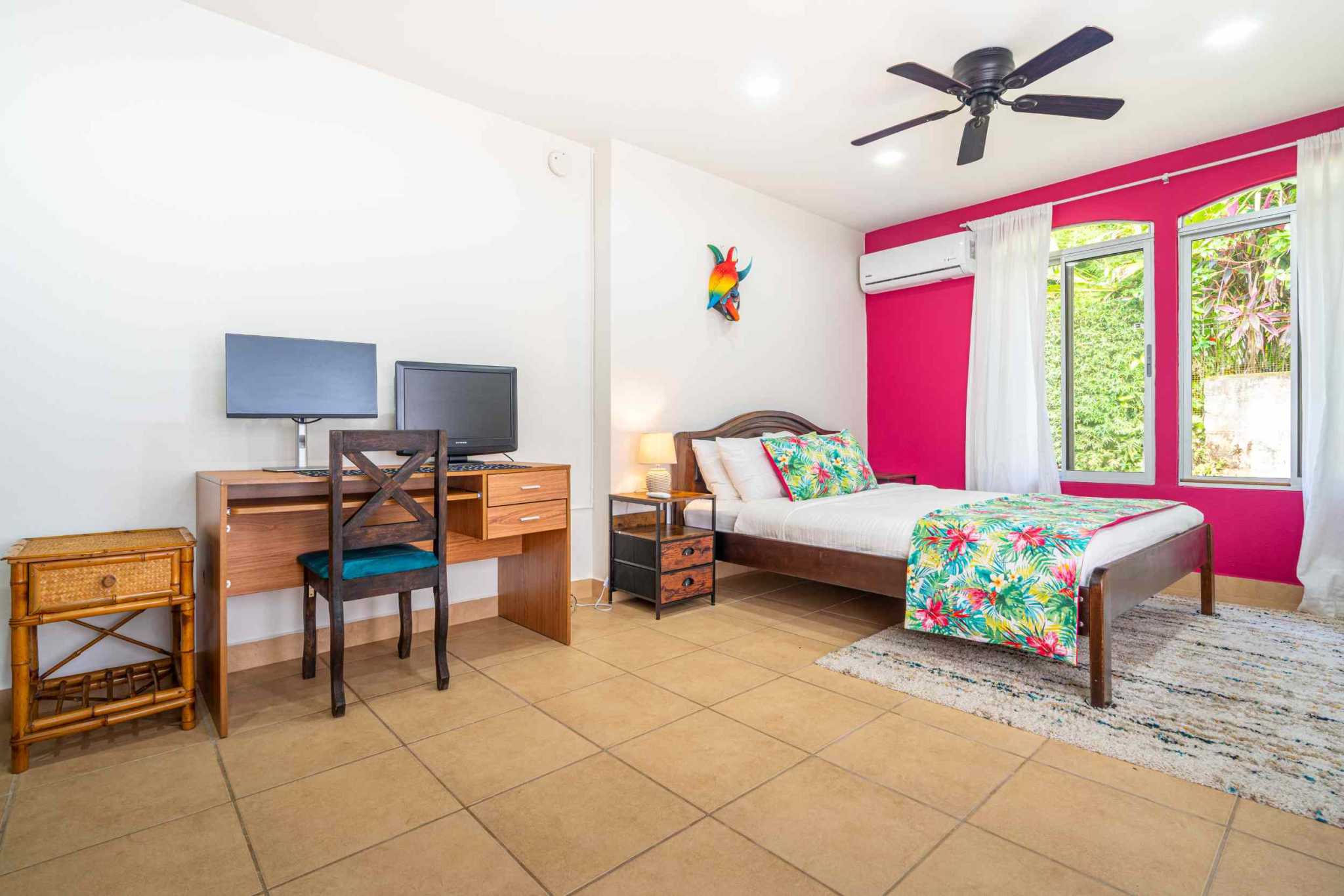 43154 (54) Private 3-Bedroom Oasis in Convenient Location in Ojochal Costa Rica