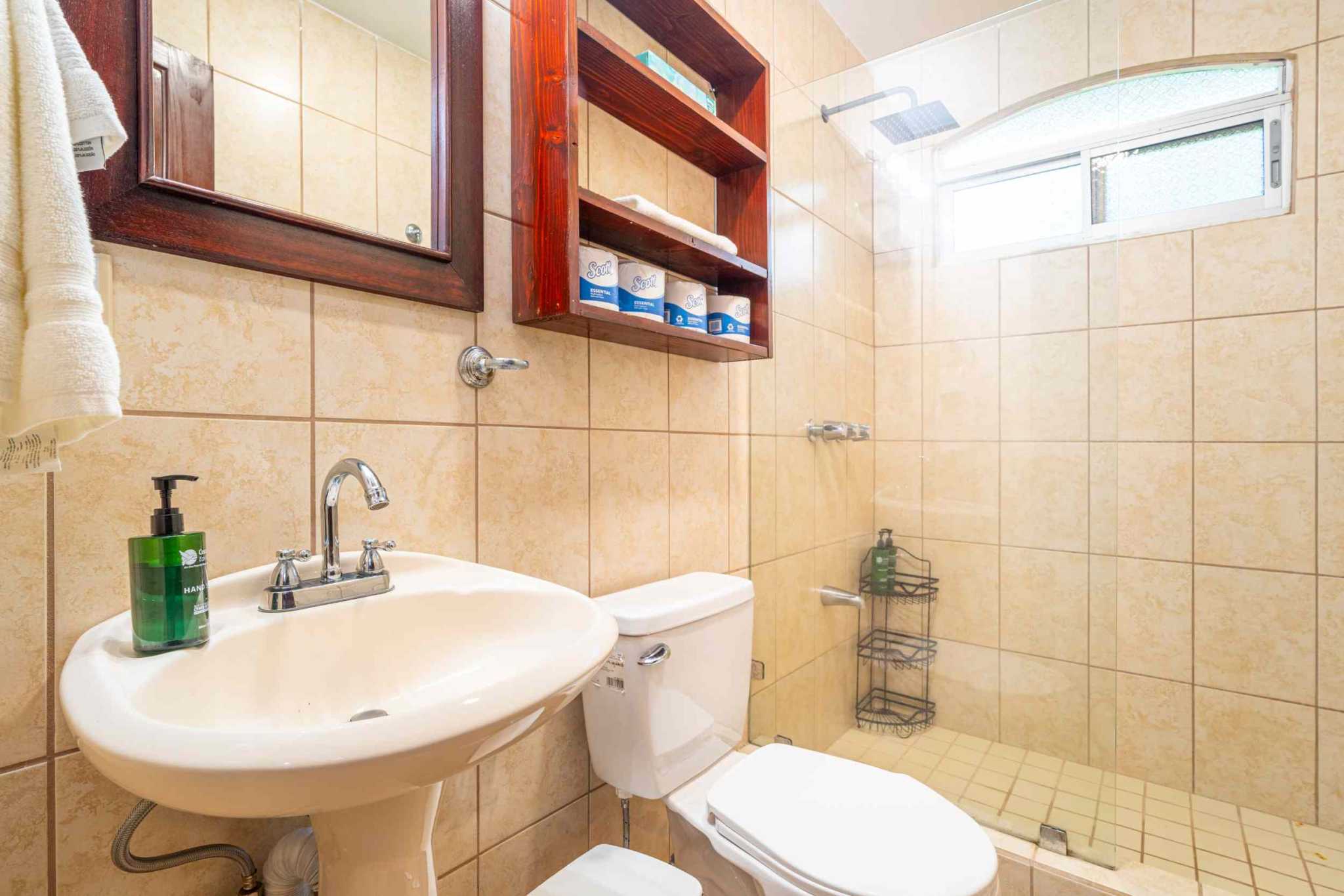 43154 (25) Private 3-Bedroom Oasis in Convenient Location in Ojochal Costa Rica