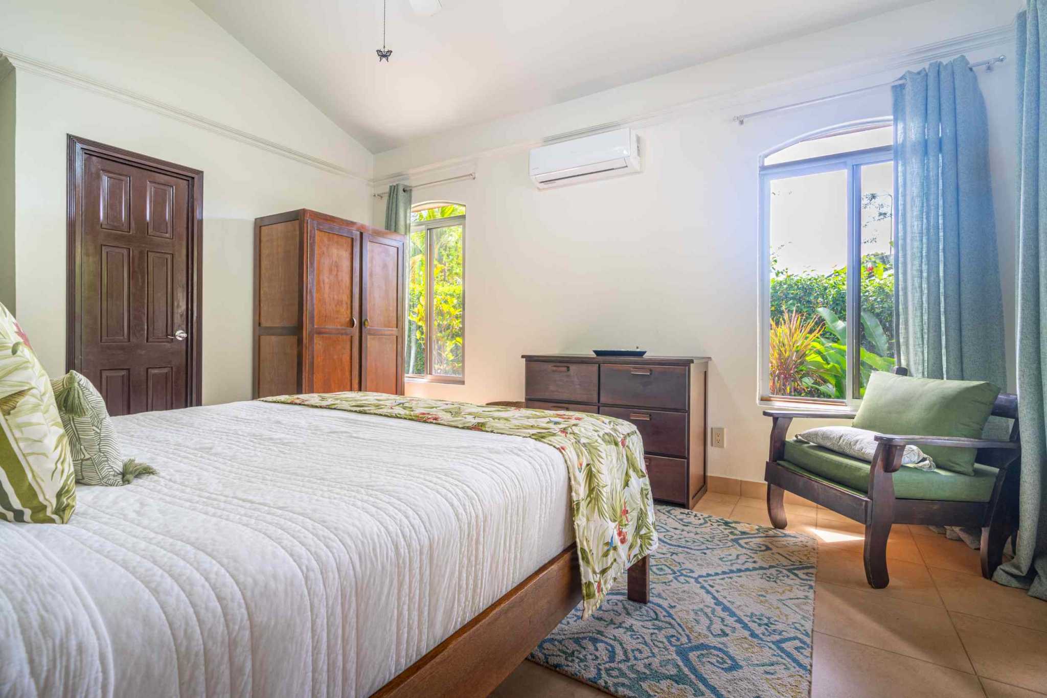 43154 (53) Private 3-Bedroom Oasis in Convenient Location in Ojochal Costa Rica