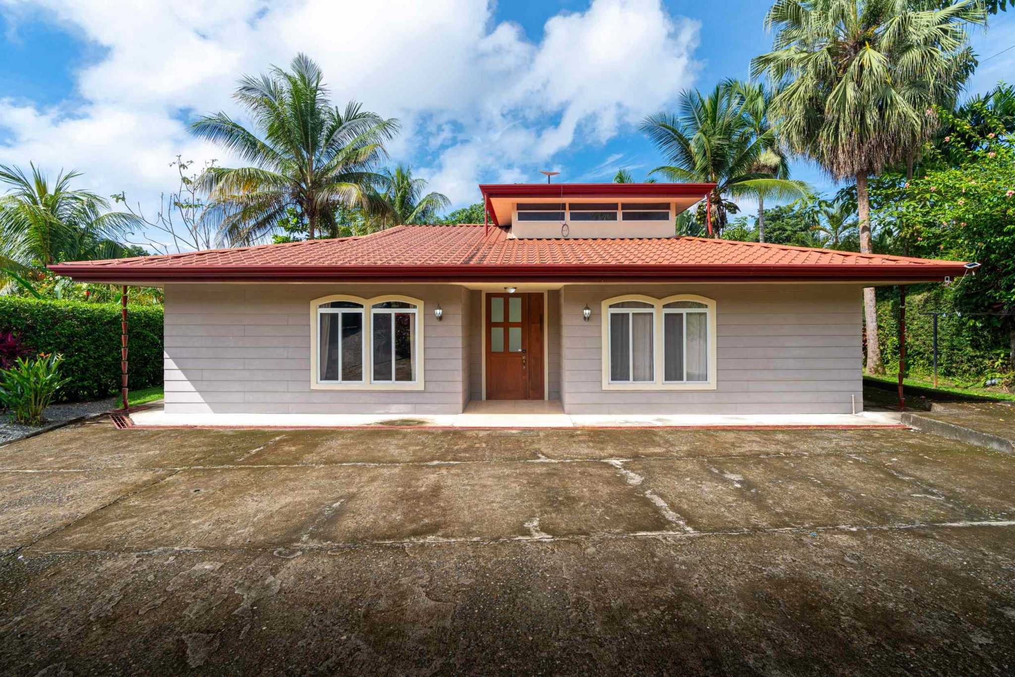 43154 (67) Private 3-Bedroom Oasis in Convenient Location in Ojochal Costa Rica