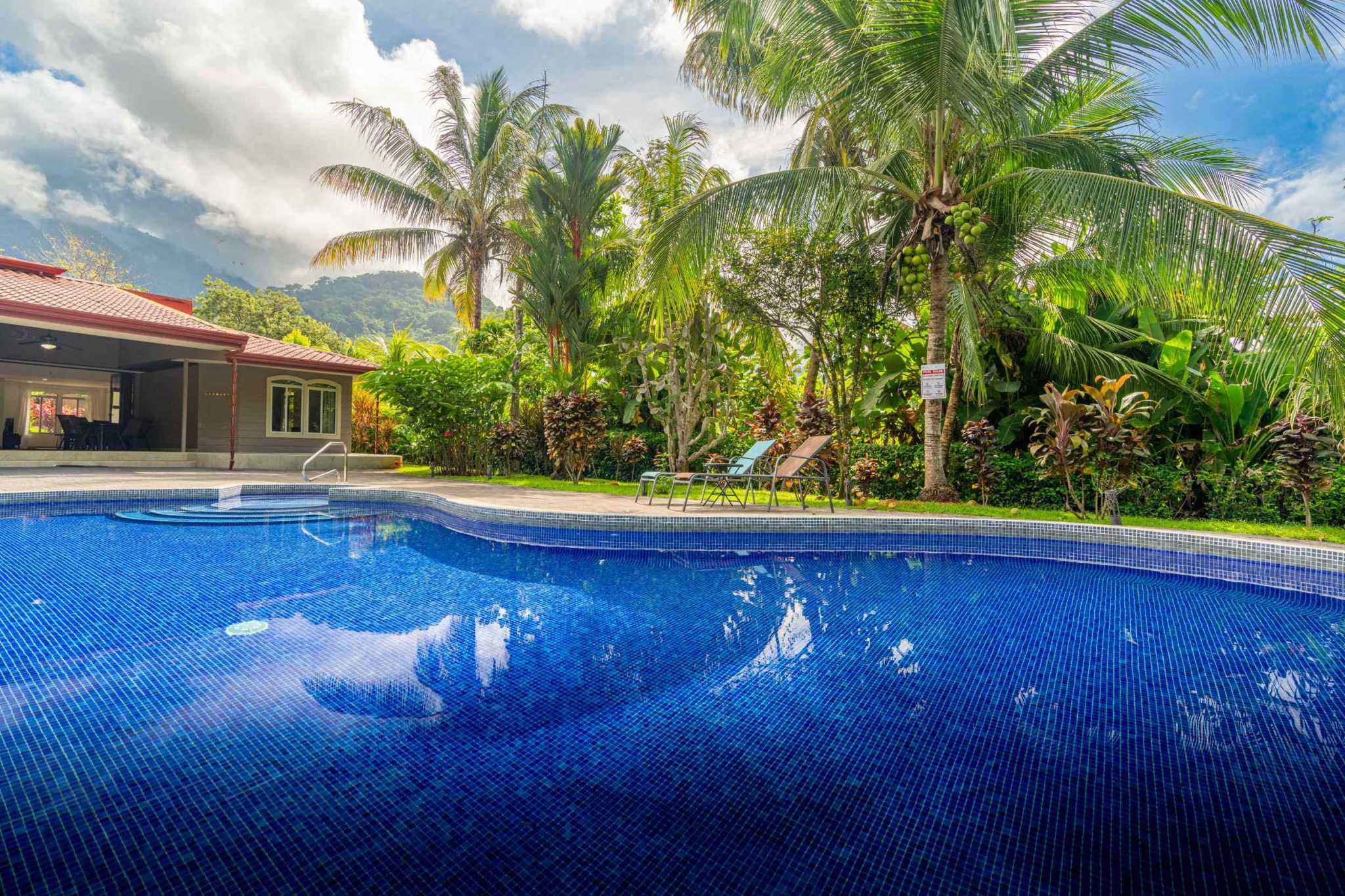 43154 (44) Private 3-Bedroom Oasis in Convenient Location in Ojochal Costa Rica
