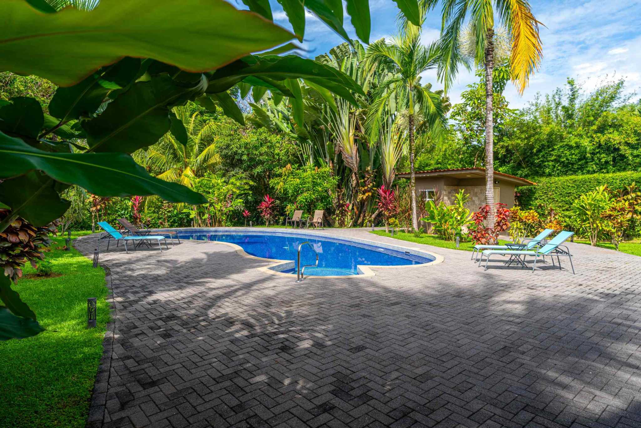 43154 (43) Private 3-Bedroom Oasis in Convenient Location in Ojochal Costa Rica