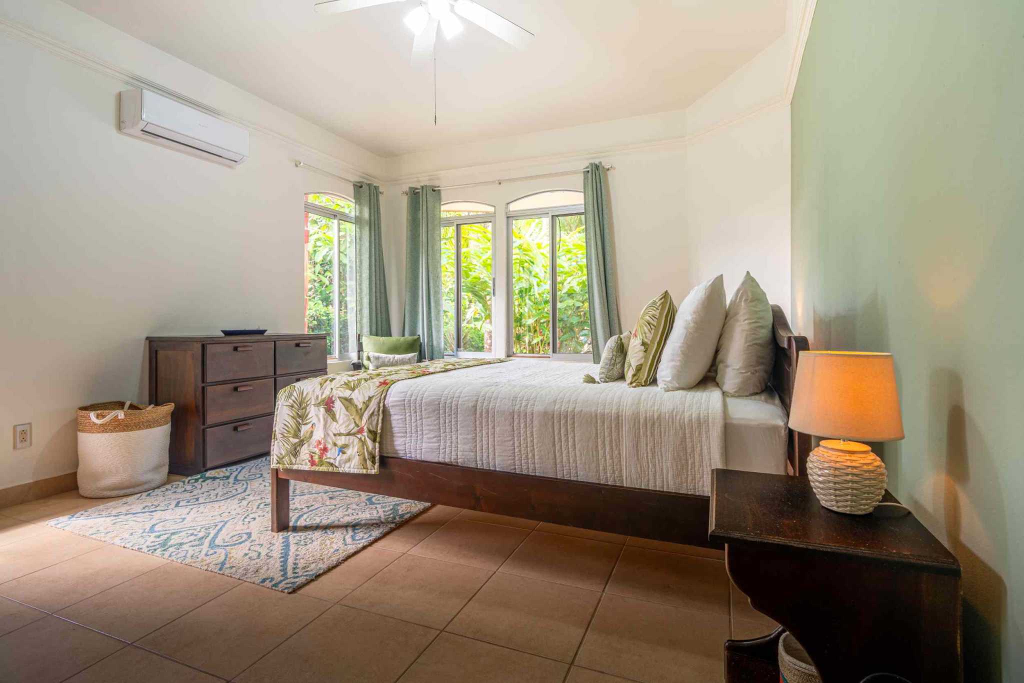 43154 (18) Private 3-Bedroom Oasis in Convenient Location in Ojochal Costa Rica