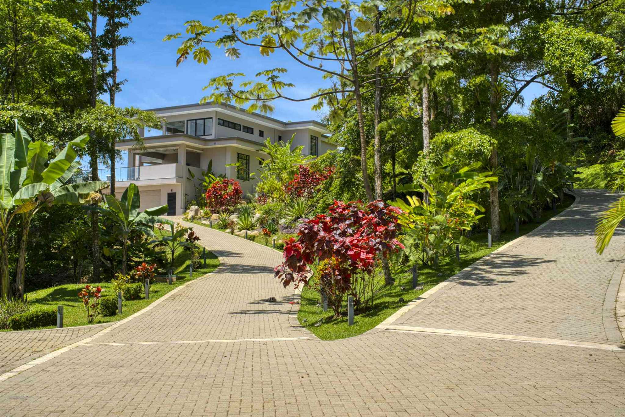 44157 (10) Luxury 4-Bedroom Estate in Costa Verde Estates above Dominicalito Costa Rica