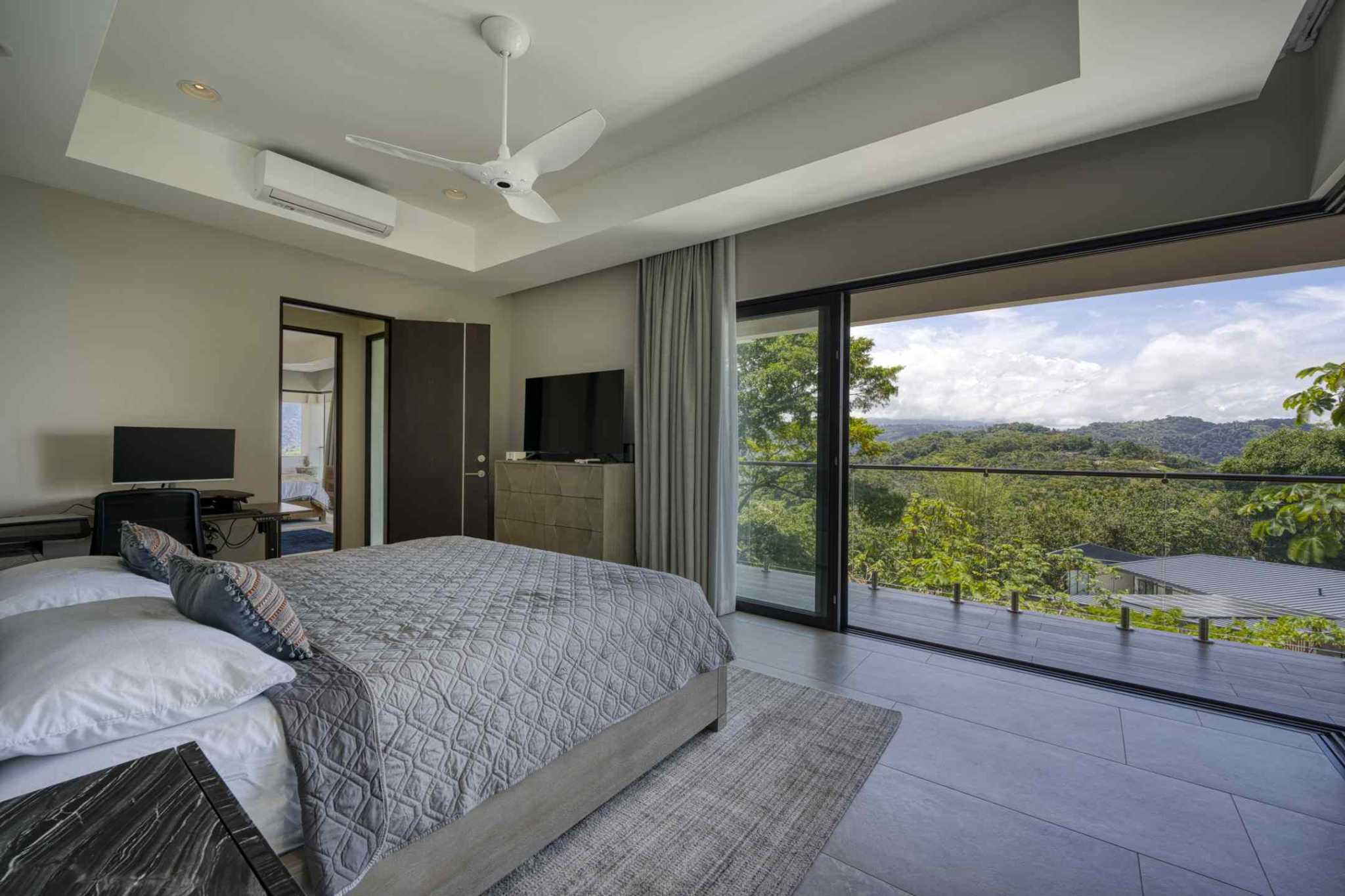 44157 (30) Luxury 4-Bedroom Estate in Costa Verde Estates above Dominicalito Costa Rica