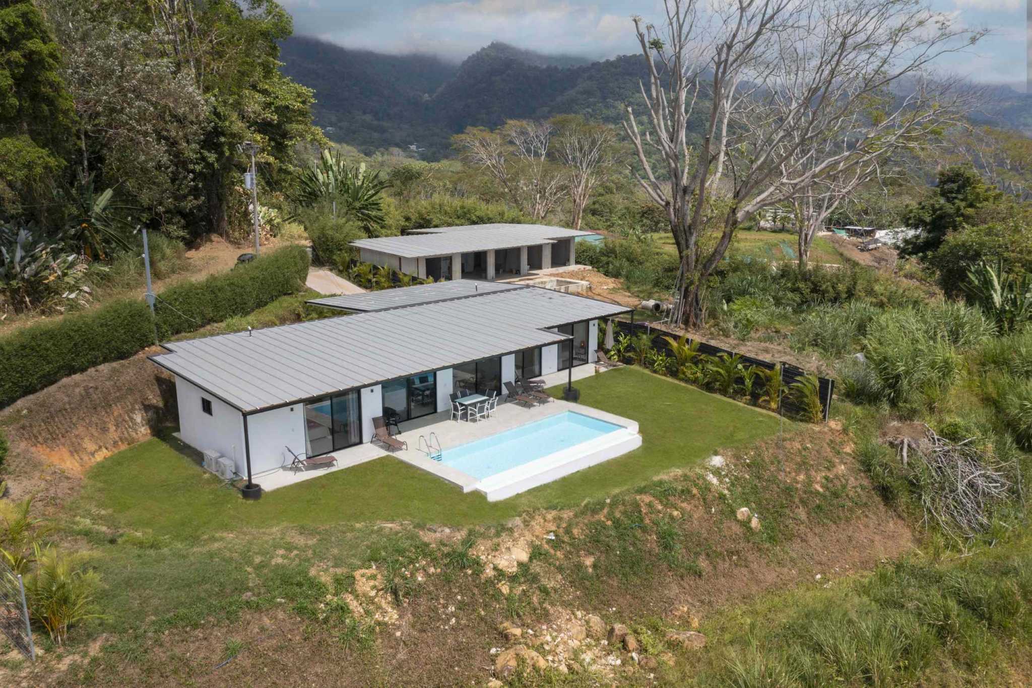 Expansive 3-Bedroom Sunset Ocean View Home in Ojochal Costa Rica