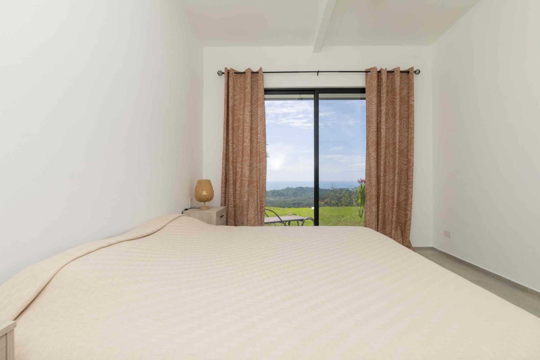 Expansive 3-Bedroom Sunset Ocean View Home in Ojochal Costa Rica