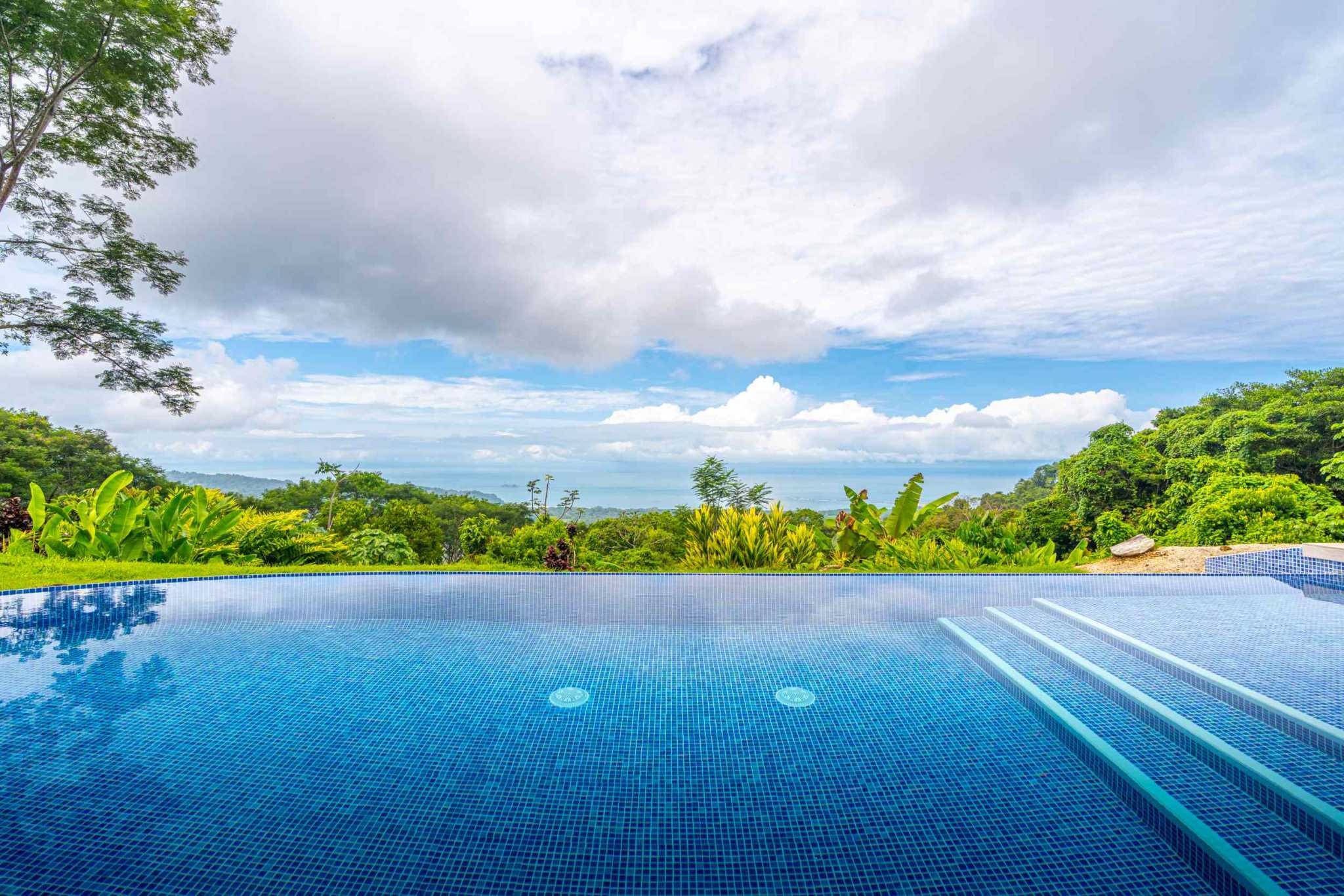 Luxury Ocean View 5-Bedroom Retreat Overlooking the Whale’s Tail Ocean View with Proven Rental Income in Uvita Costa Rica
