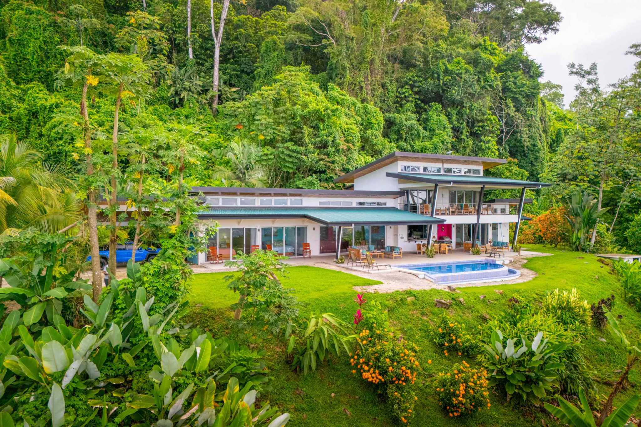 Luxury Ocean View 5-Bedroom Retreat Overlooking the Whale’s Tail Ocean View with Proven Rental Income in Uvita Costa Rica
