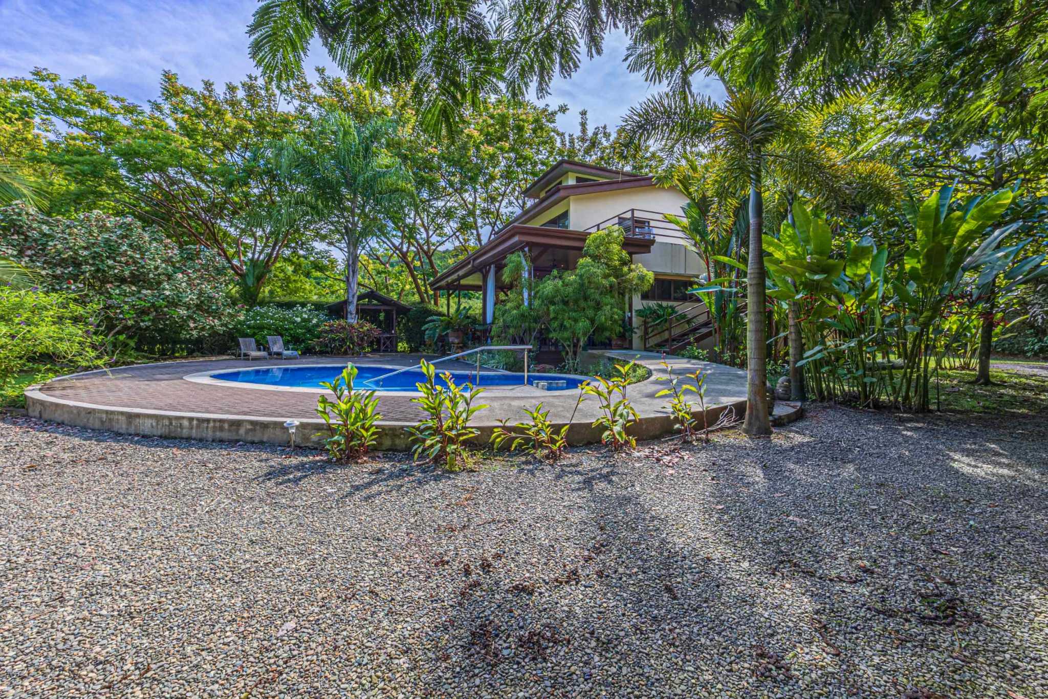 44724 (25) Modern Riverfront 5-Bedroom Home, Walking Distance to Beach, River & Town in Dominical Costa Rica
