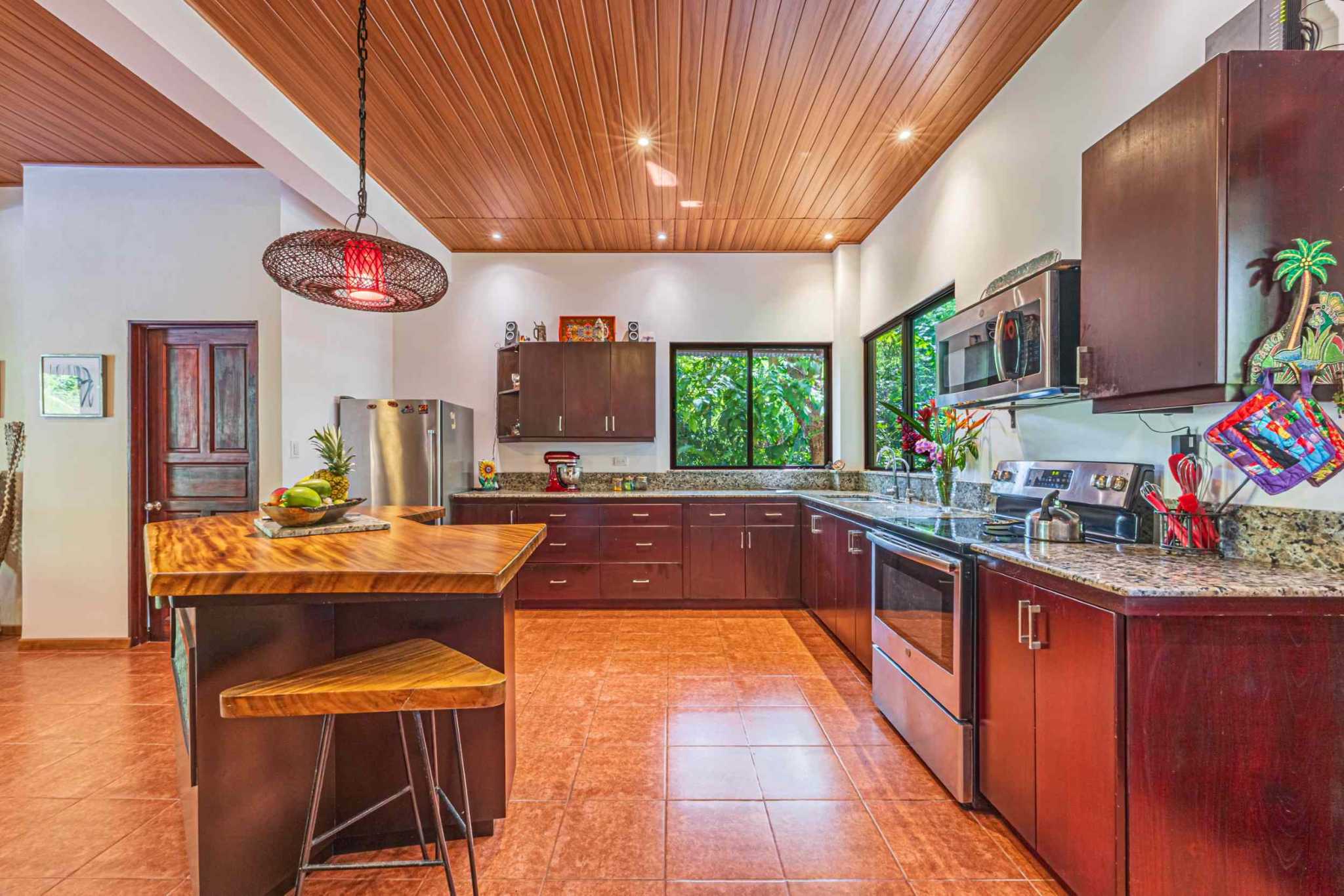 44724 (28) Modern Riverfront 5-Bedroom Home, Walking Distance to Beach, River & Town in Dominical Costa Rica