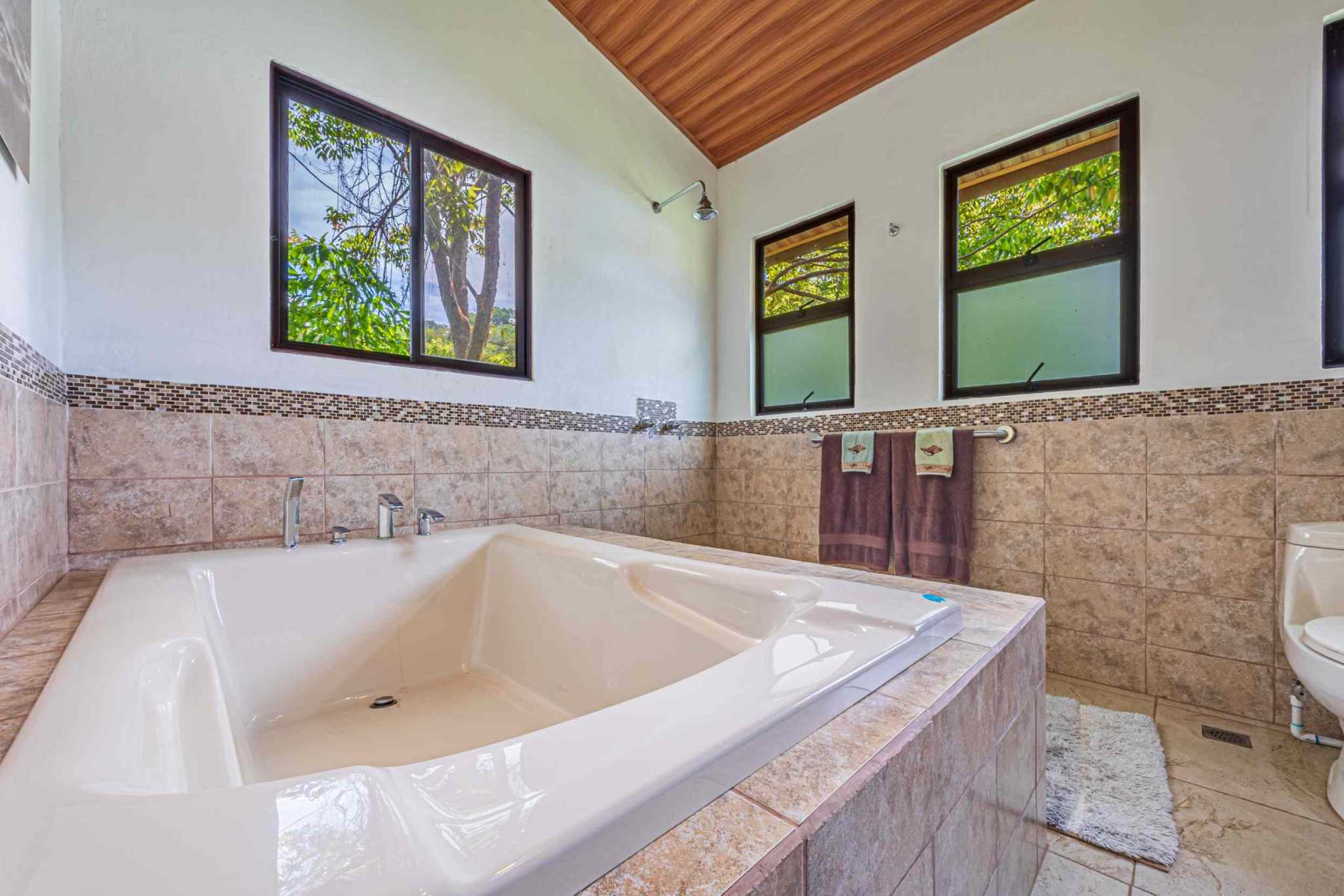 44724 (36) Modern Riverfront 5-Bedroom Home, Walking Distance to Beach, River & Town in Dominical Costa Rica