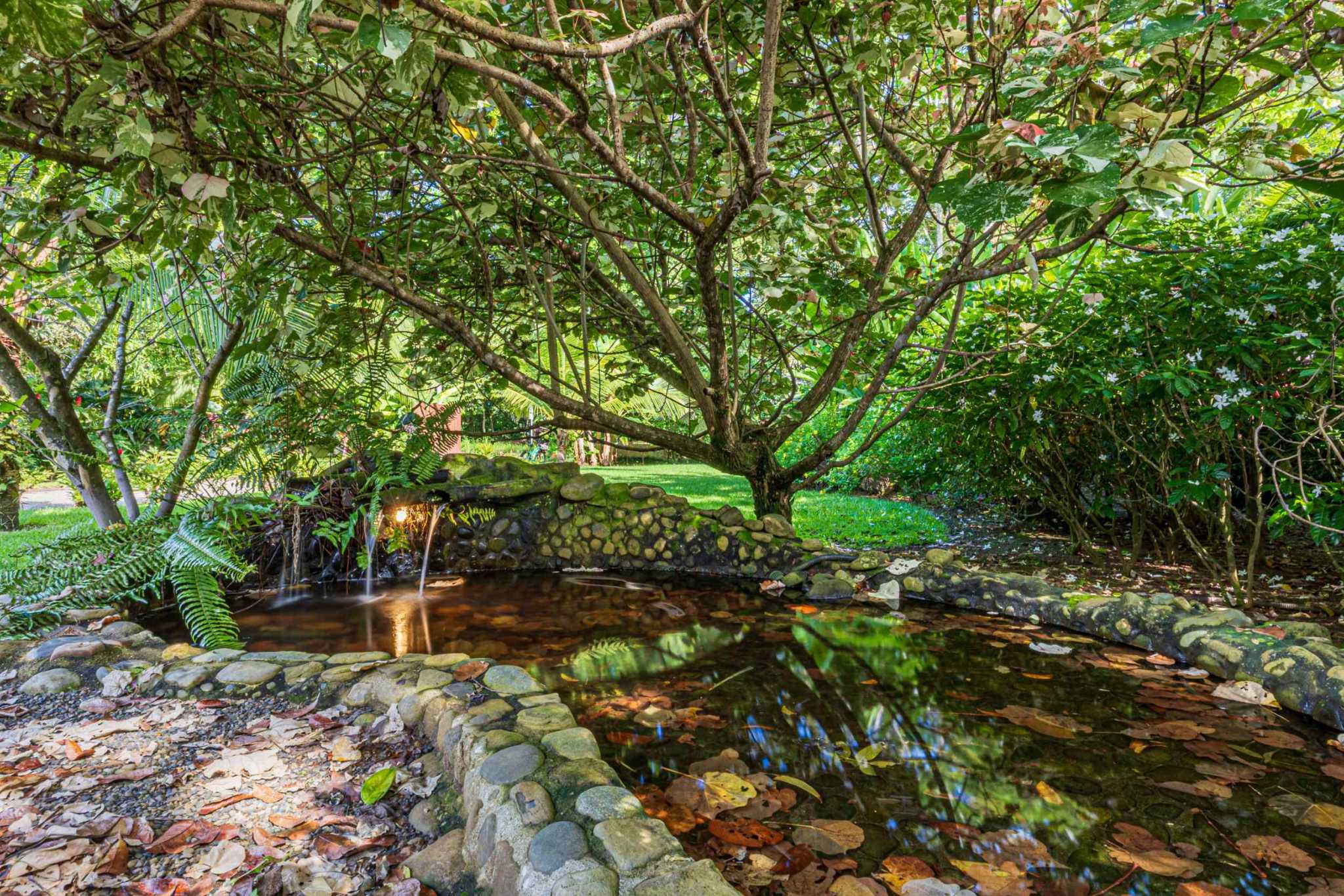 44724 (43) Modern Riverfront 5-Bedroom Home, Walking Distance to Beach, River & Town in Dominical Costa Rica
