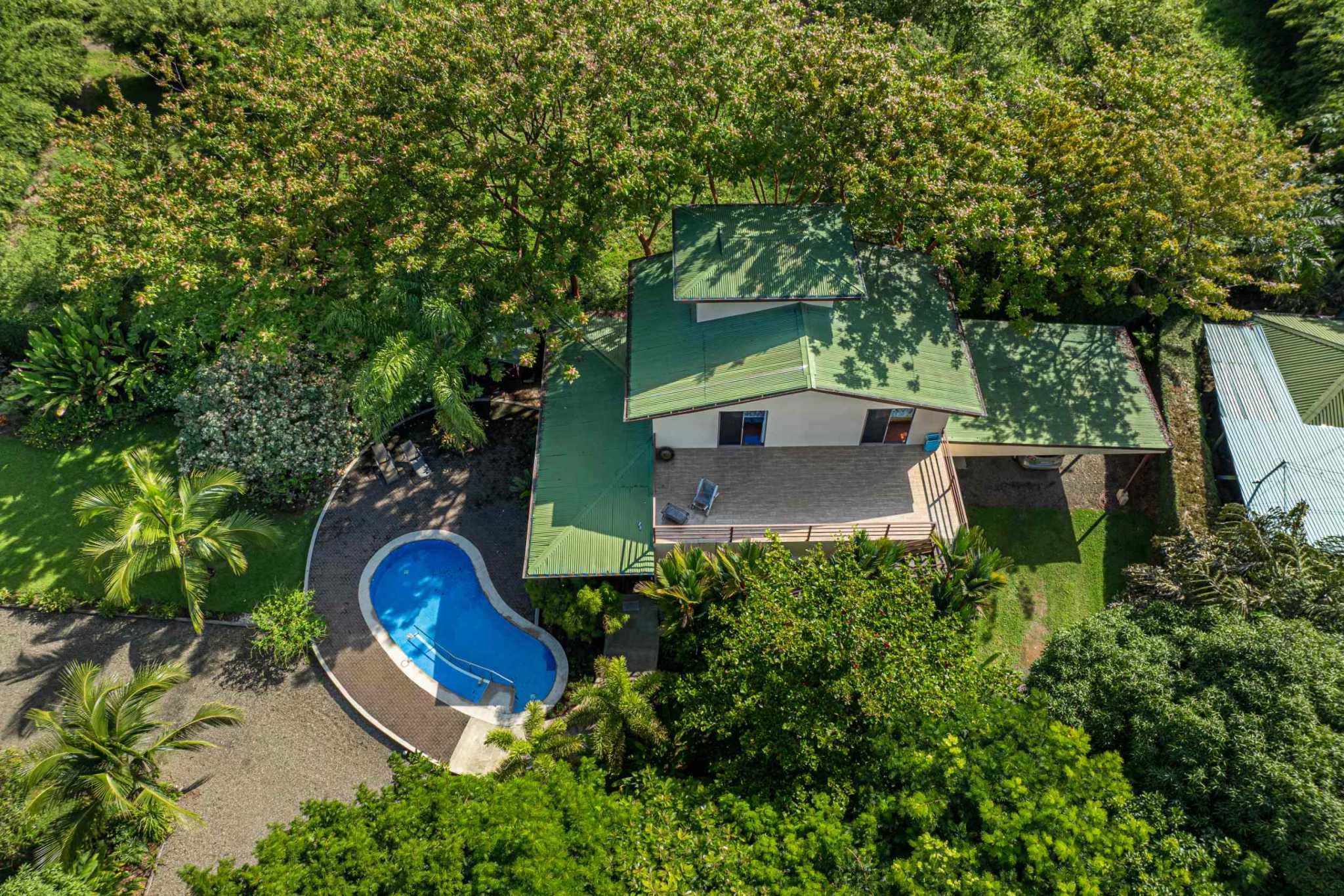 44724 (45) Modern Riverfront 5-Bedroom Home, Walking Distance to Beach, River & Town in Dominical Costa Rica