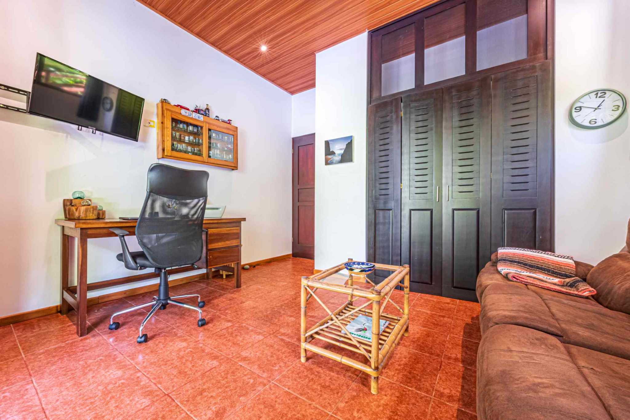 44724 (60) Modern Riverfront 5-Bedroom Home, Walking Distance to Beach, River & Town in Dominical Costa Rica
