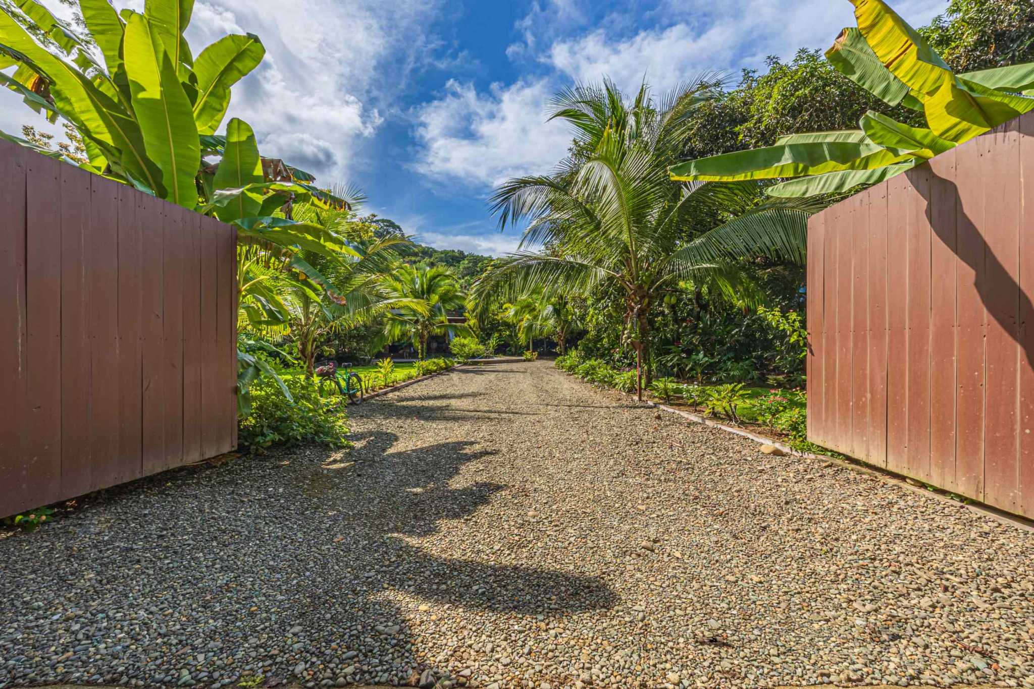 44724 (16) Modern Riverfront 5-Bedroom Home, Walking Distance to Beach, River & Town in Dominical Costa Rica