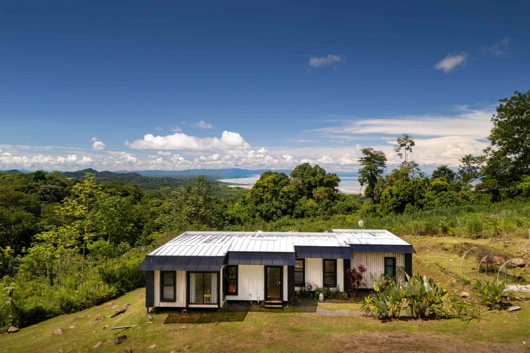 44771 (22) Modern Mountain 3-Bedroom Retreat with Sweeping Ocean Views on 3 Acres in Ojochal Costa Rica