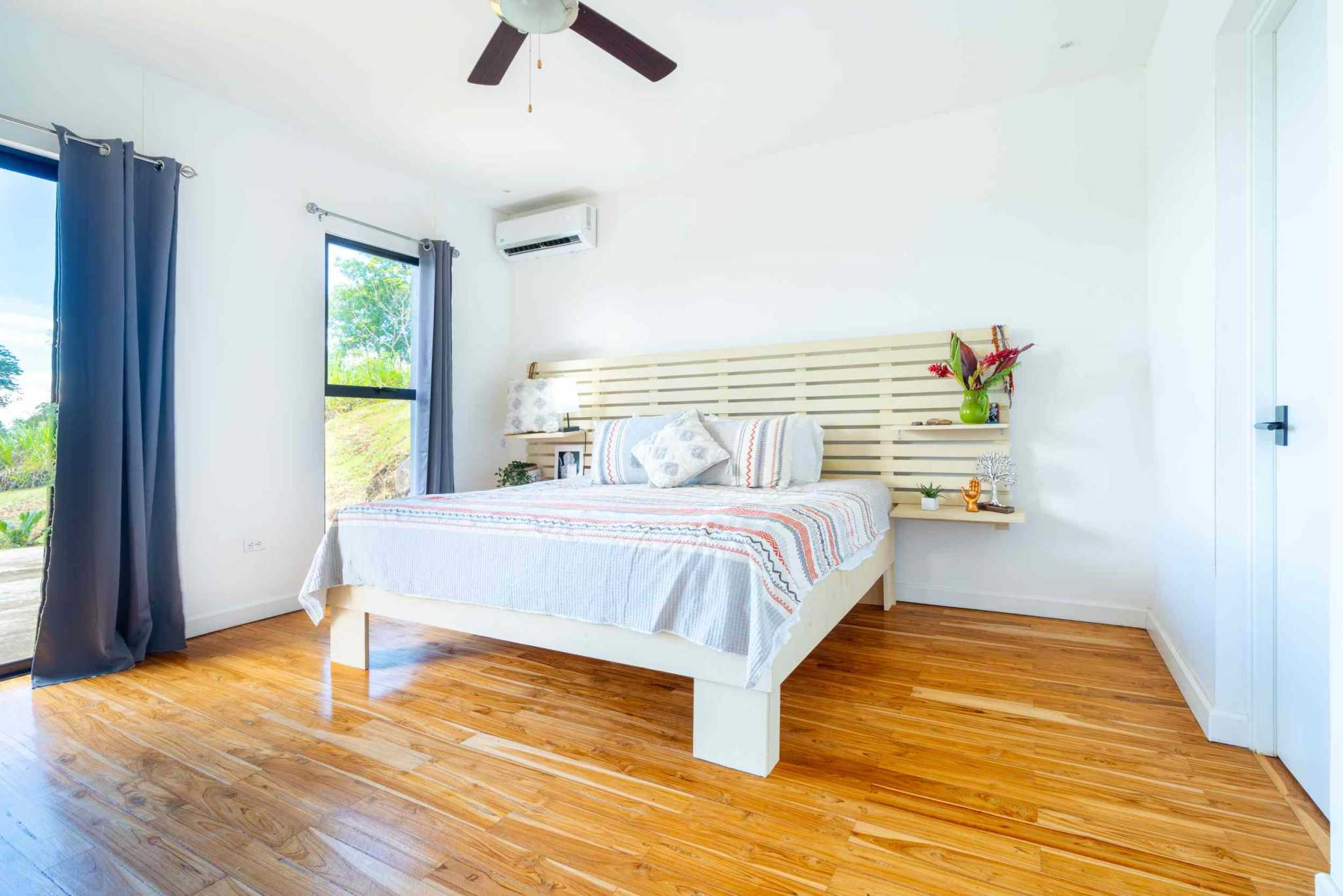 44771 (28) Modern Mountain 3-Bedroom Retreat with Sweeping Ocean Views on 3 Acres in Ojochal Costa Rica