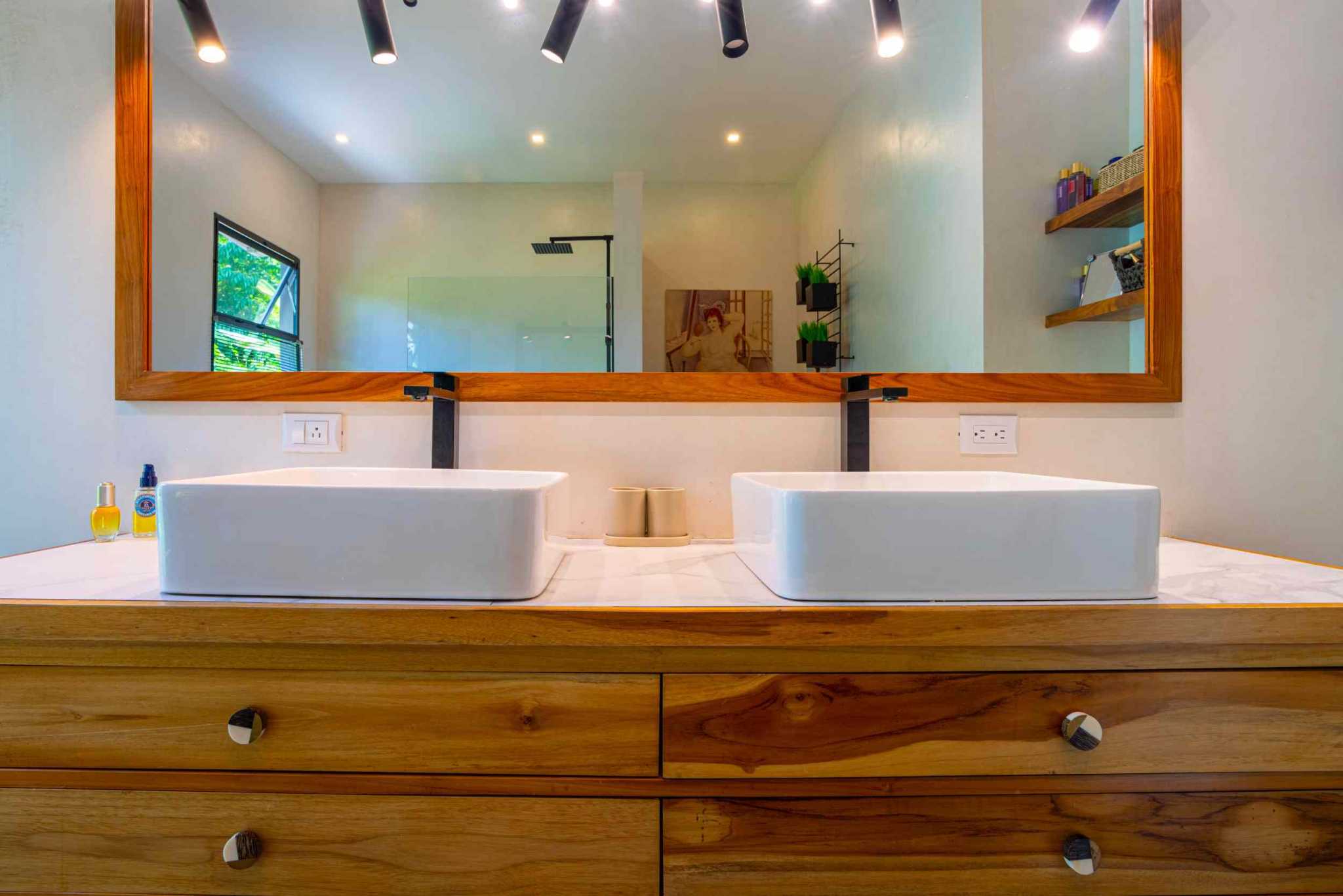 Ocean View 3-Bedroom Luxury Home on Prestigious Calle Perezoso in Ojochal Costa Rica