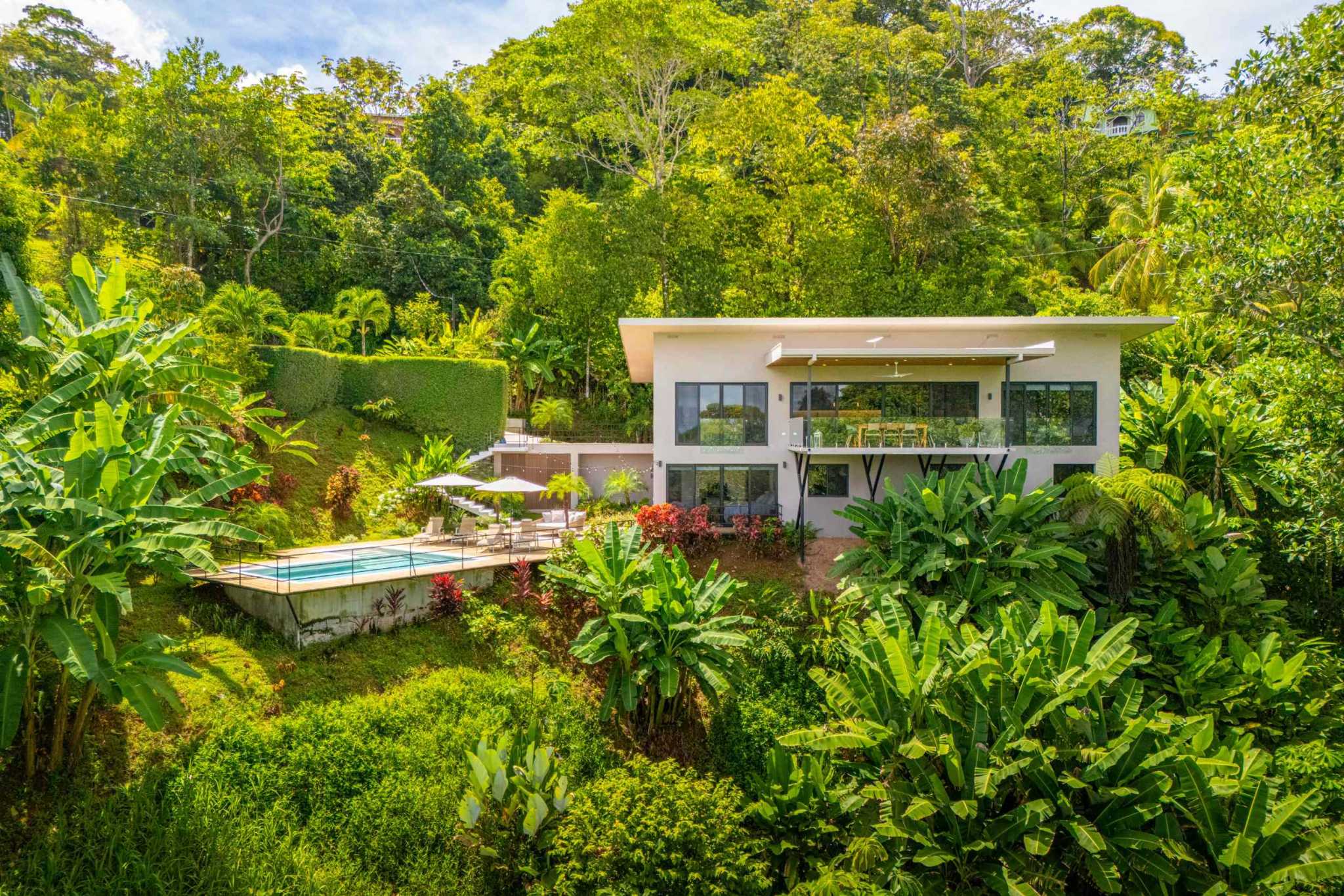 Ocean View 3-Bedroom Luxury Home on Prestigious Calle Perezoso in Ojochal Costa Rica