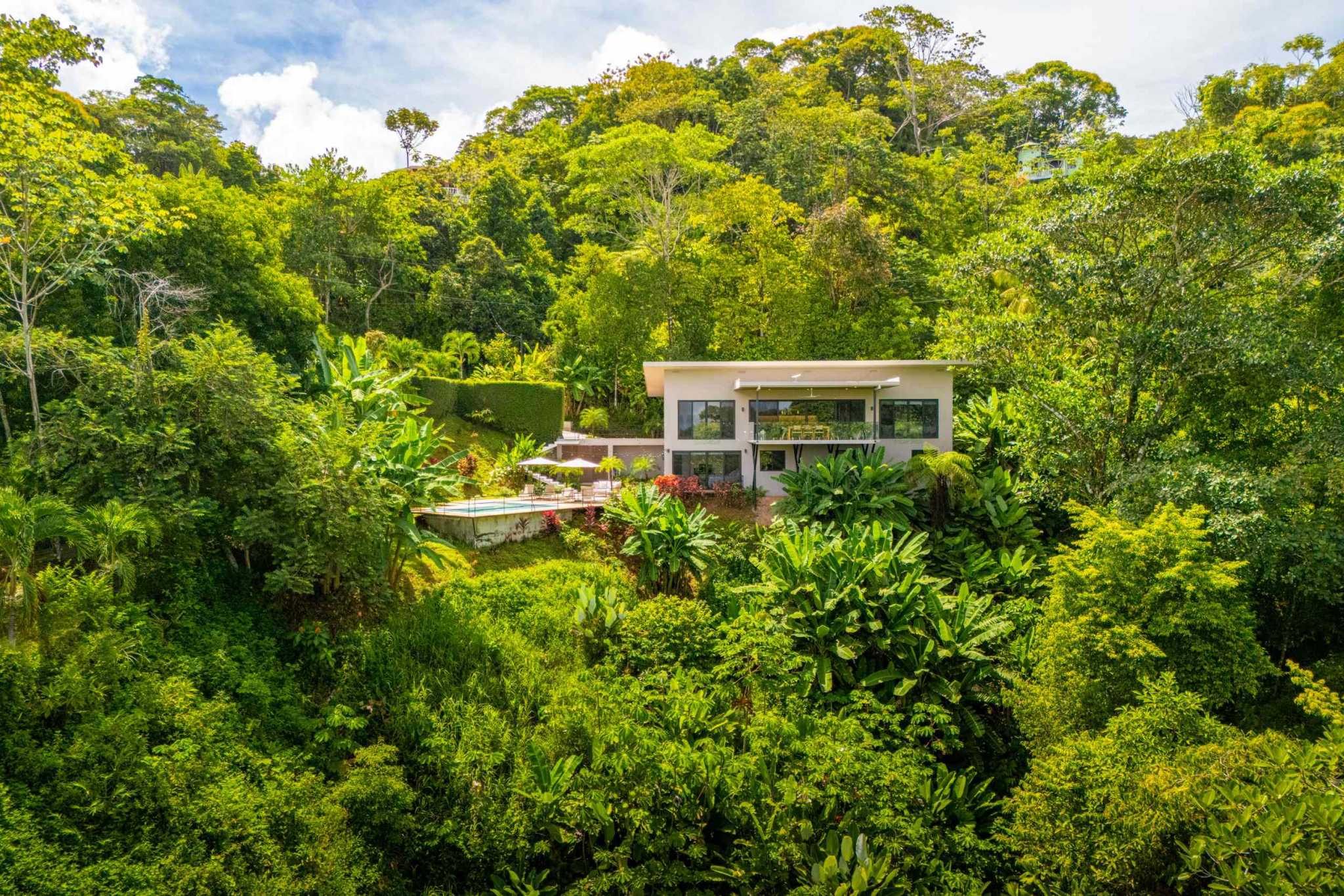 Ocean View 3-Bedroom Luxury Home on Prestigious Calle Perezoso in Ojochal Costa Rica