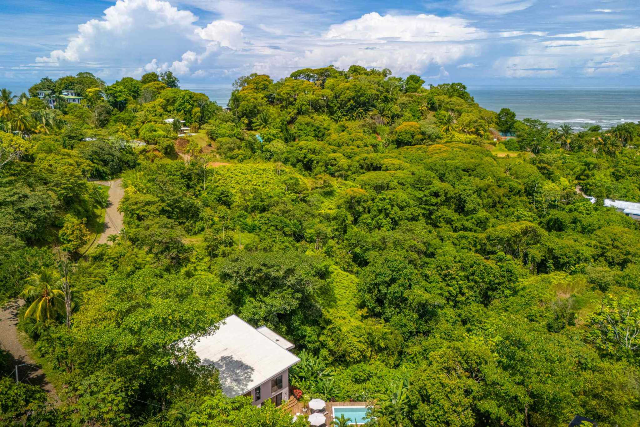 Ocean View 3-Bedroom Luxury Home on Prestigious Calle Perezoso in Ojochal Costa Rica
