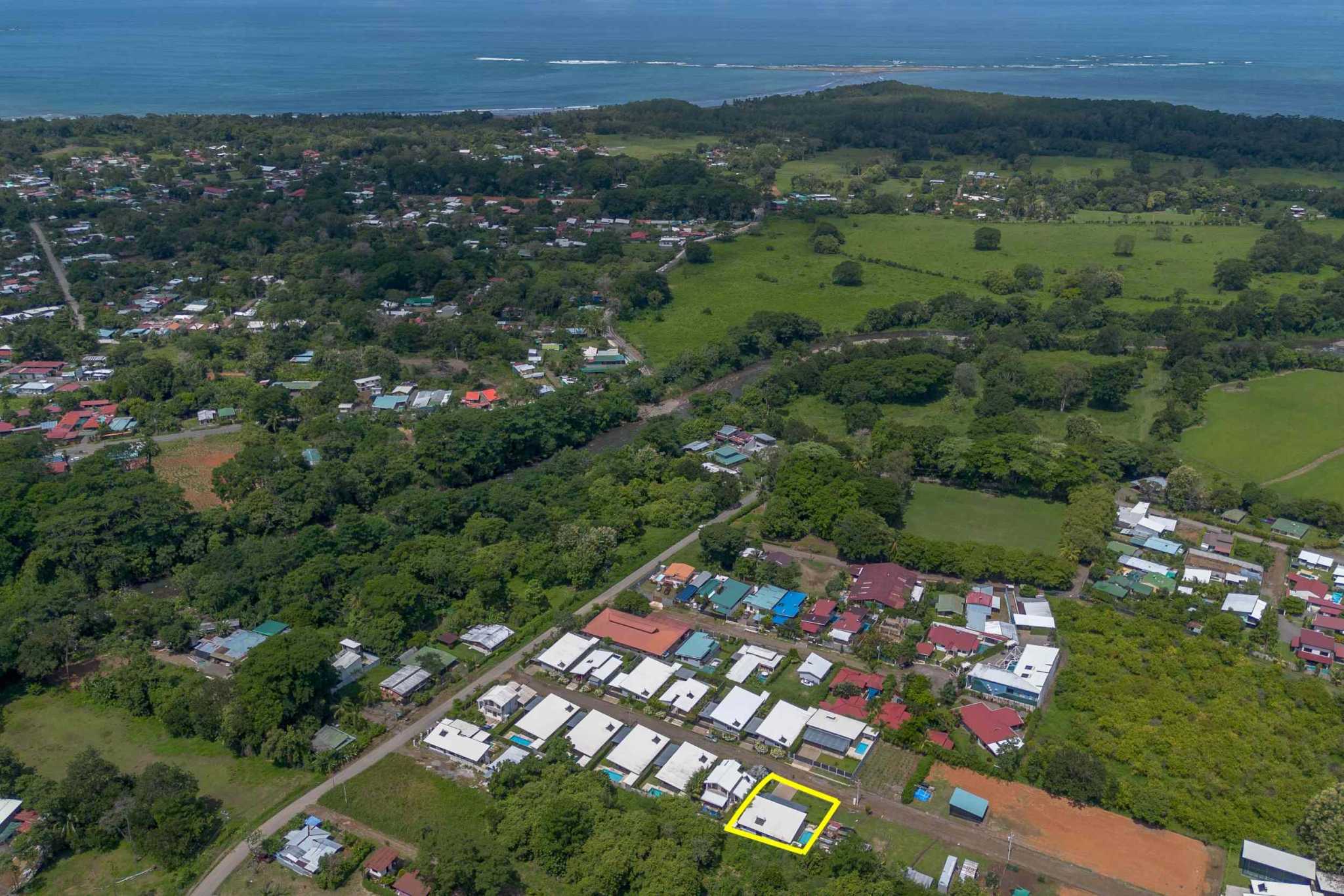 45788 (28) Modern 3-Bed Home with Pool in a Tranquil Neighborhood in Uvita Costa Rica