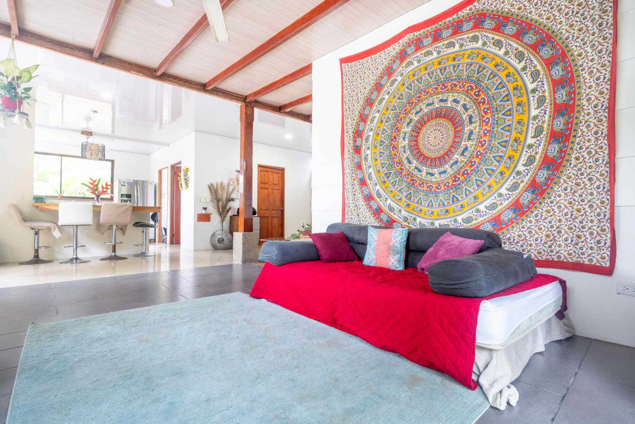 46273 (8) Renovated, Comfortable 4-Bedroom Simple Home near Streams in Ojochal Costa Rica