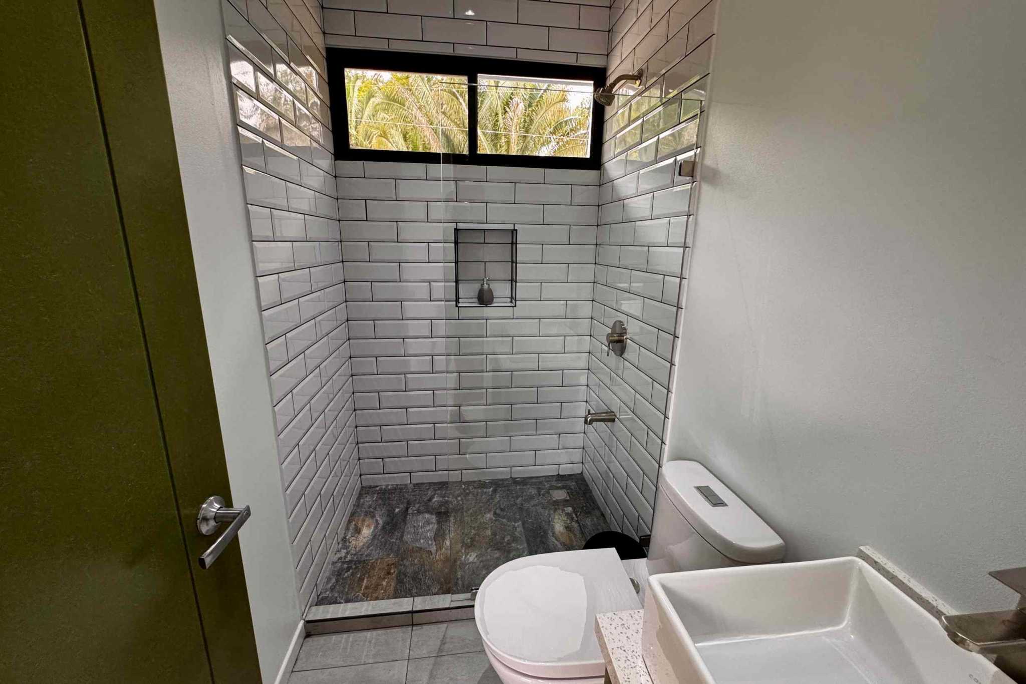 46454 (1) Modern Cozy Home Just Minutes from the Beach – Ready to Move in! Playa Hermosa near Uvita Costa Rica