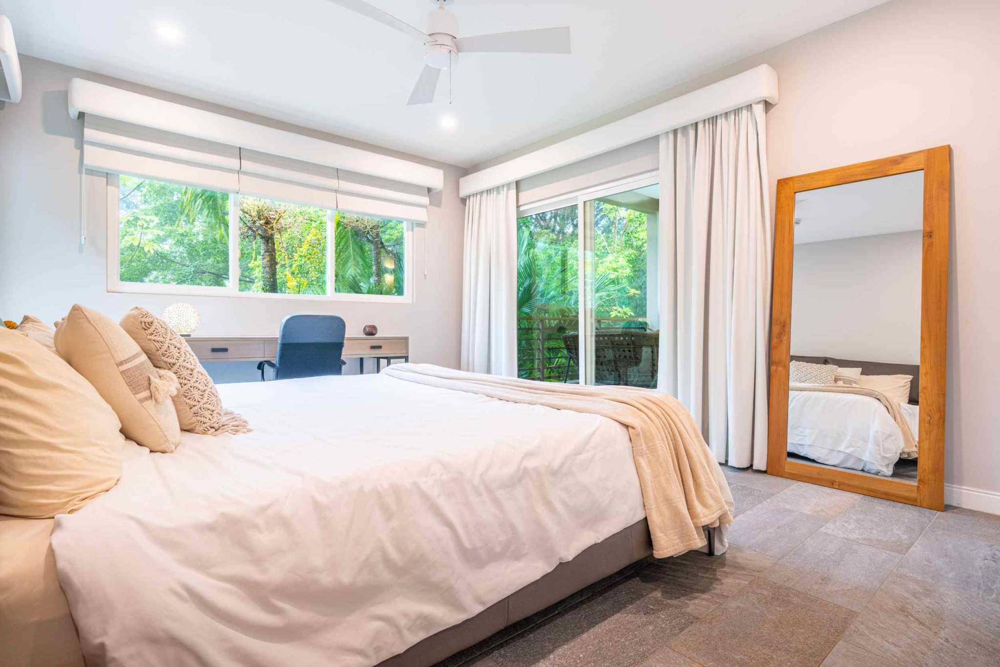 47712 (56) Luxury Beachfront 2-Bedroom Penthouse Condo – Most Private Unit in Elan near Ojochal Costa Rica