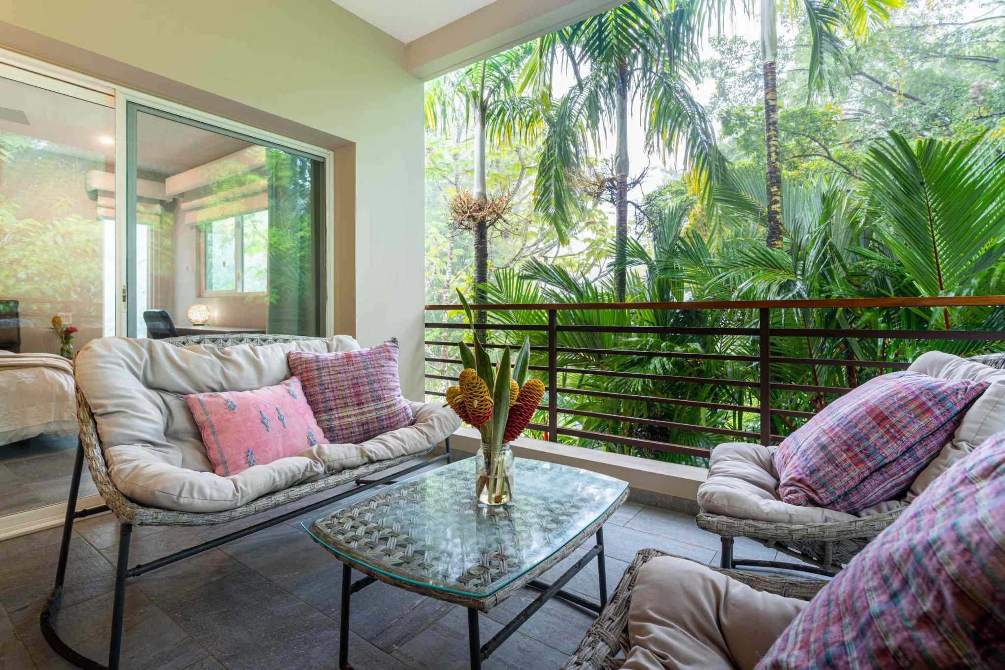 47712 (57) Luxury Beachfront 2-Bedroom Penthouse Condo – Most Private Unit in Elan near Ojochal Costa Rica