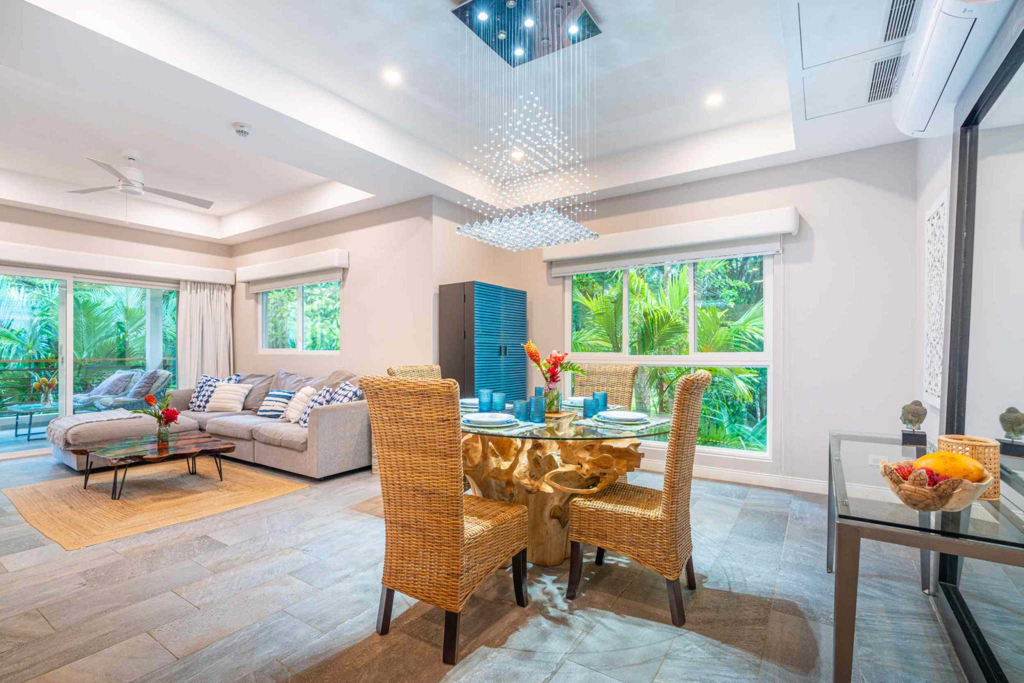 47712 (11) Luxury Beachfront 2-Bedroom Penthouse Condo – Most Private Unit in Elan near Ojochal Costa Rica